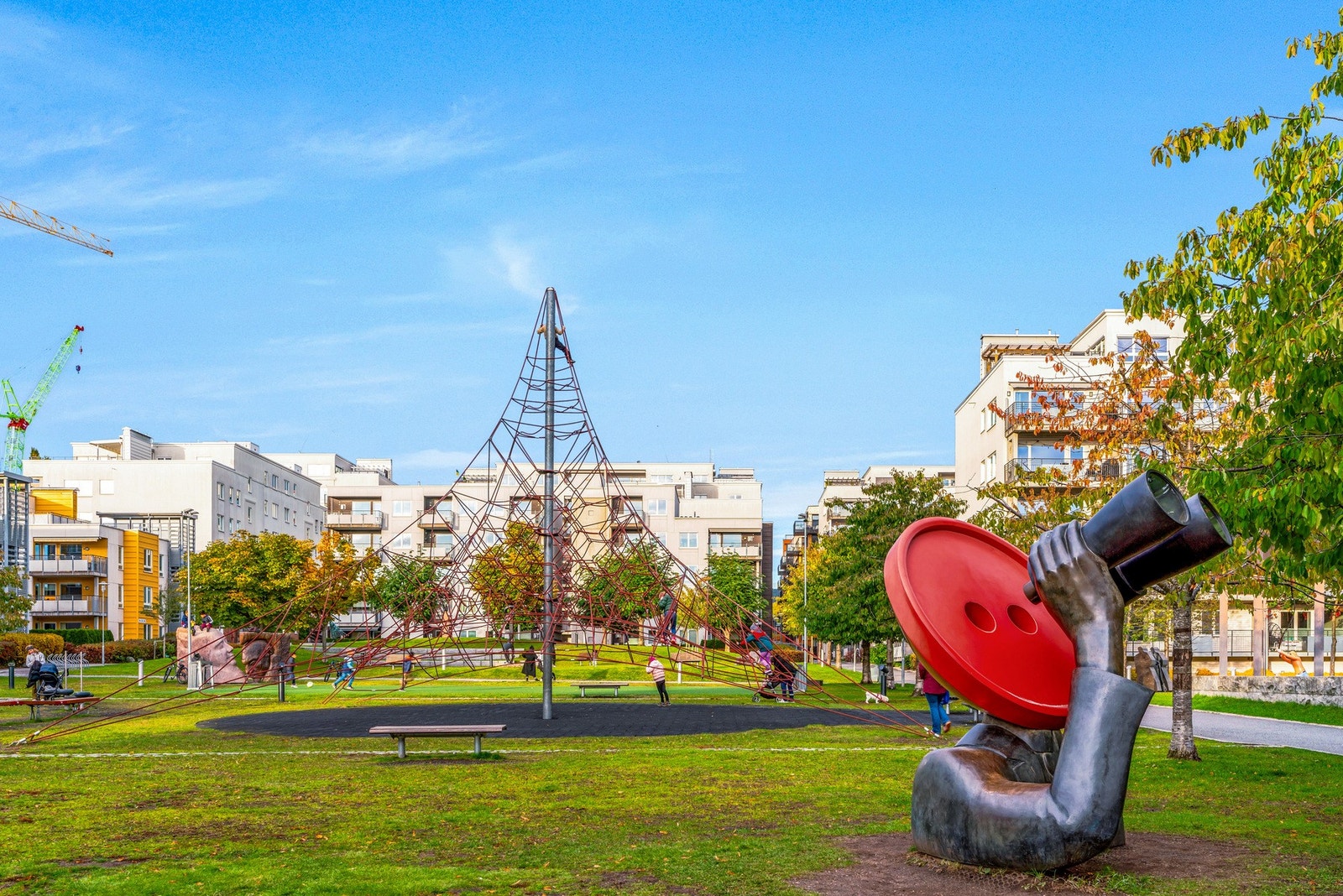 Løren har de siste årene vært under stor utvikling og er et populært boligområde for alle aldersgrupper Galleribilde