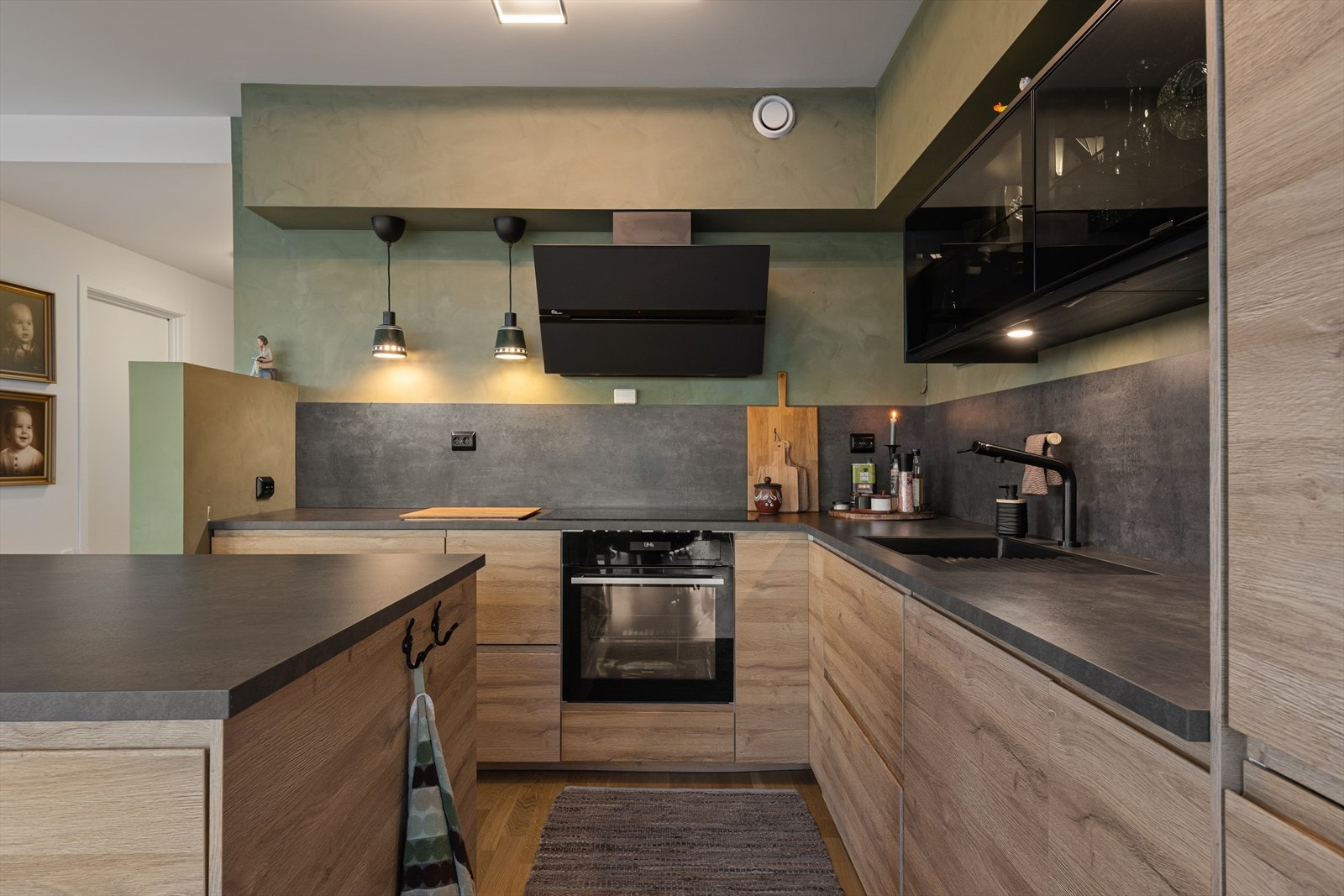 Alexander Nygård v/ Aktiv Eiendomsmegling Jæren har gleden av å presentere Kråfjellet 9! Galleribilde