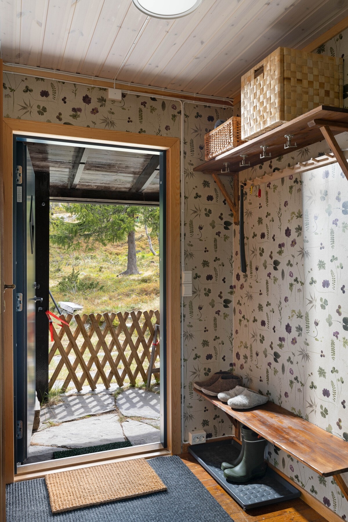 Vindfang/gang (midlertidig sauegjerde for sesongen som kan tas bort) Galleribilde