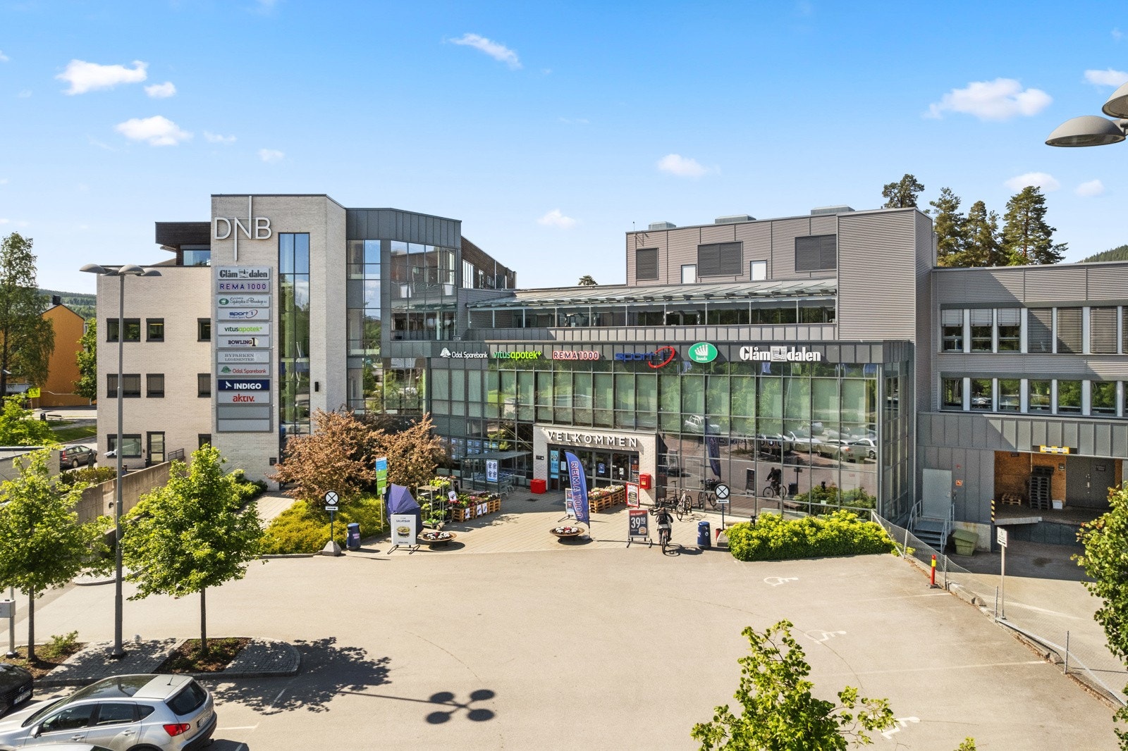 Kongsvinger byr på et bredt utvalg av bymessige fasiliteter som kjøpesentre, svømmehall, rådhus, sykehus, spisesteder og kulturtilbud - alt innen få minutters kjøretur. Galleribilde