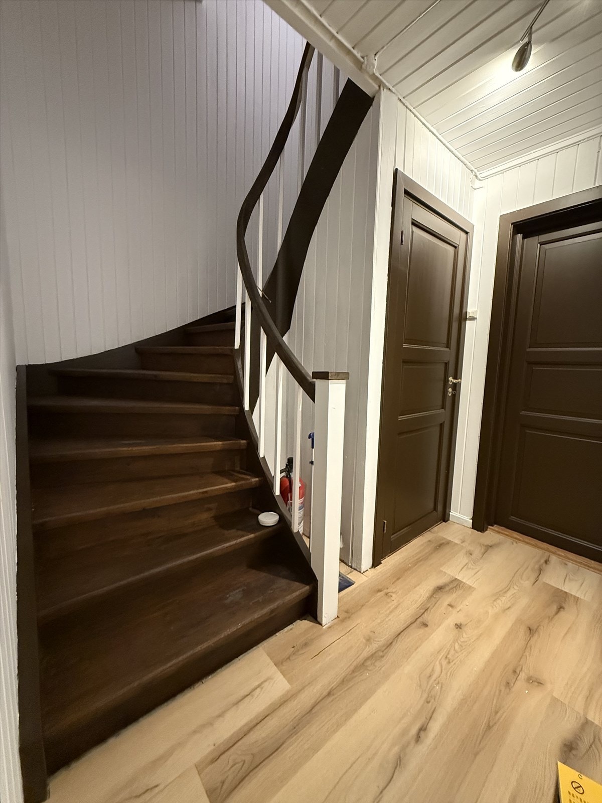 Trapp opp til 2. etasje. Galleribilde