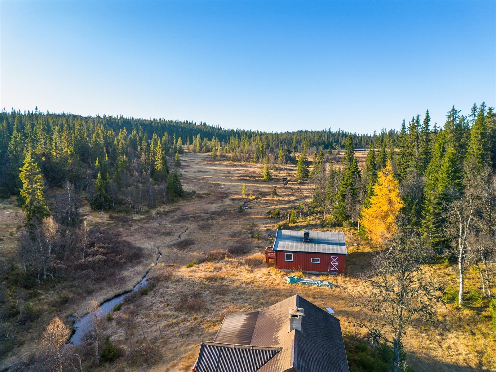 Når utbedringen er gjennomført vil dette bli en lun og koselig hytte hvor store og små kan nyte gode dager på fjellet. Galleribilde