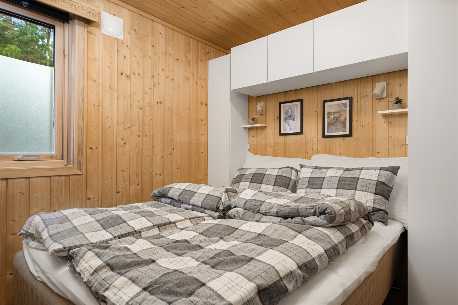 Hytten har 2 soverom med totalt 5 soveplasser Galleribilde