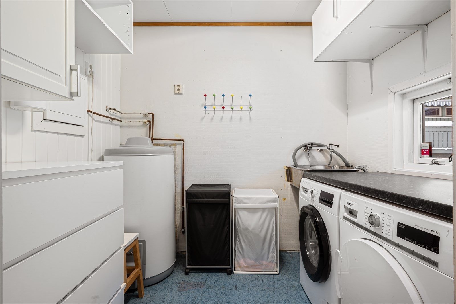 Vaskerom Galleribilde