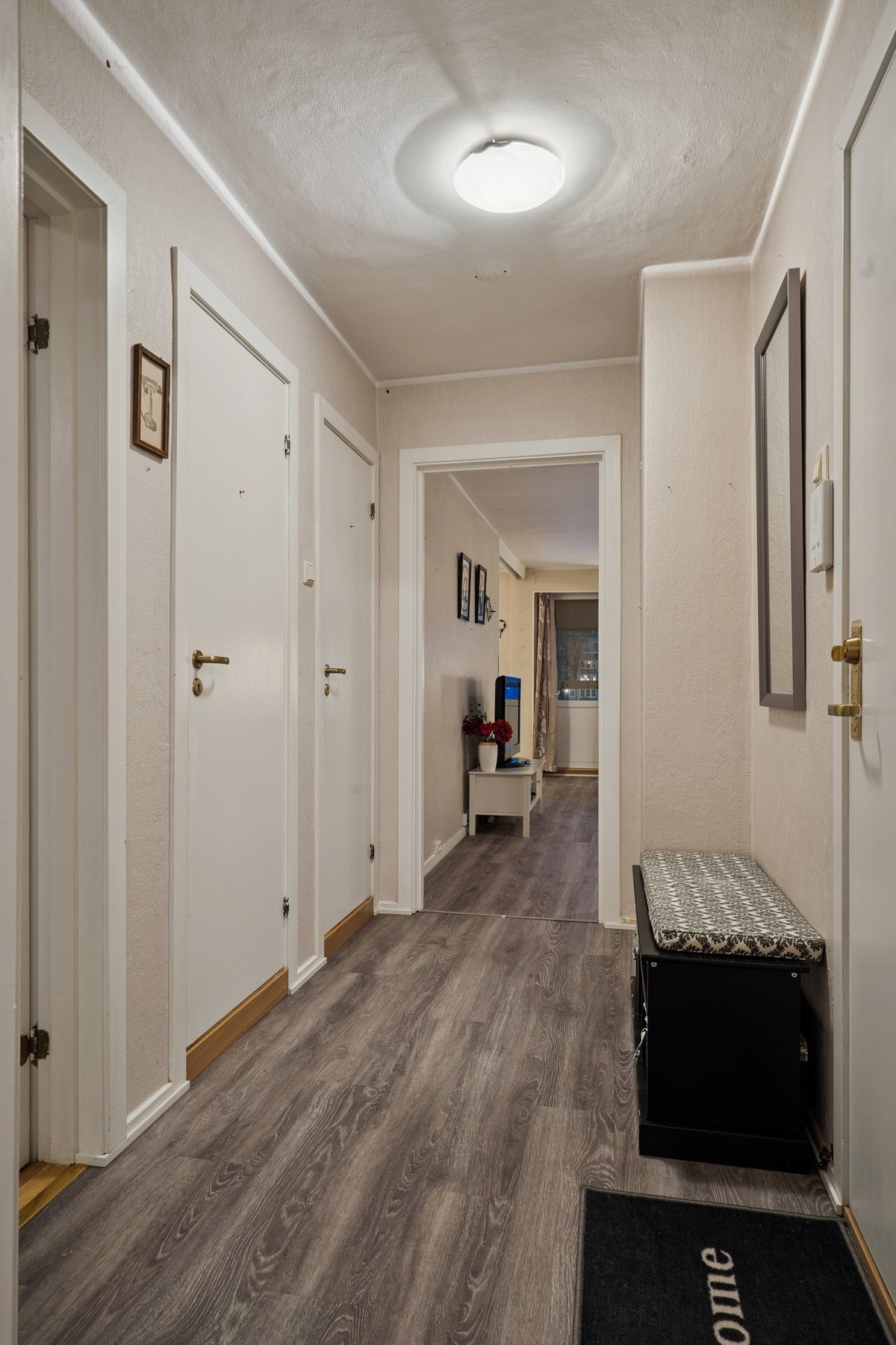 Entrè/gang. Galleribilde