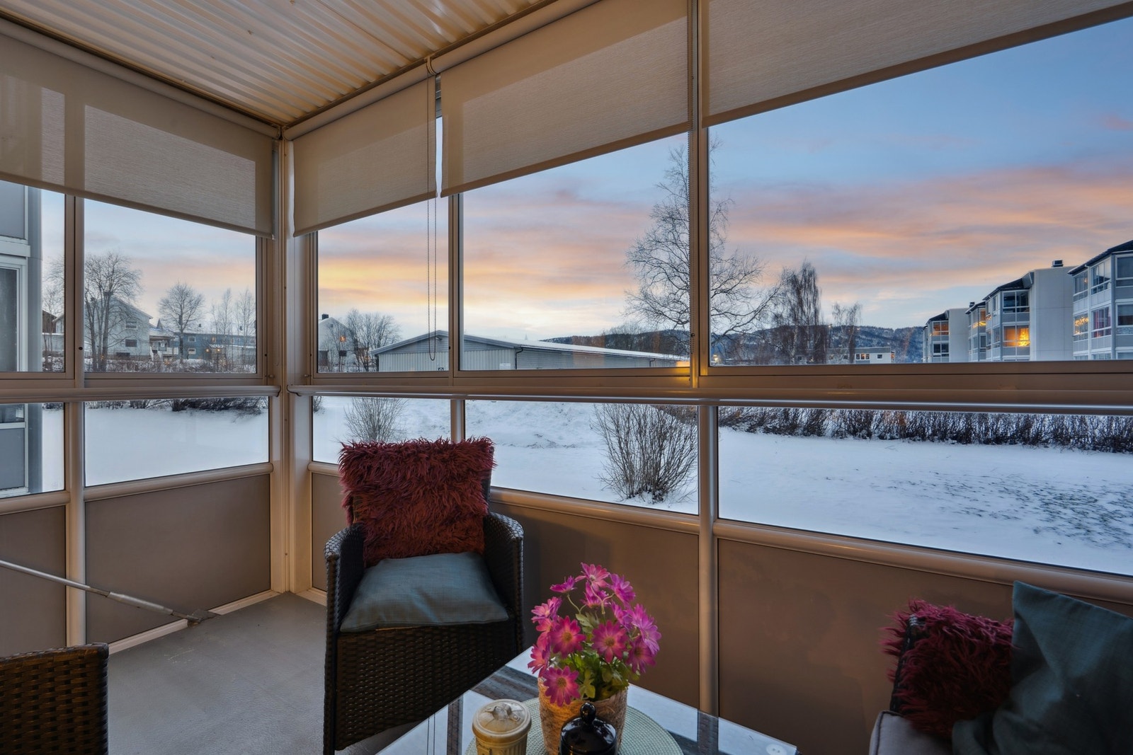 Nordvestvendt balkong på ca. 8 m2. Galleribilde