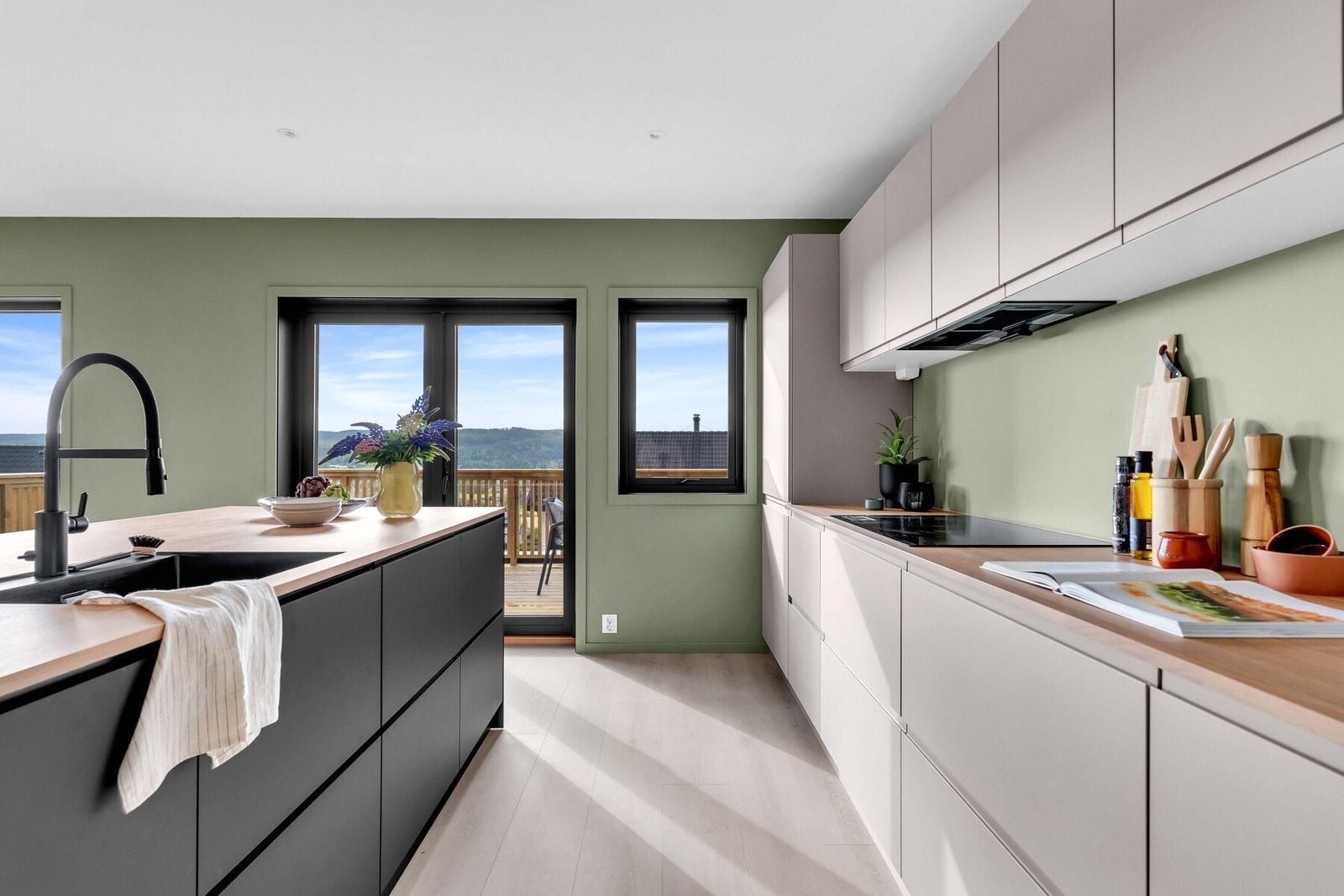 Bildene er hentet fra den andre seksjonen i prosjektet, som har speilvendt planløsning. Avvik kan forekomme. Galleribilde