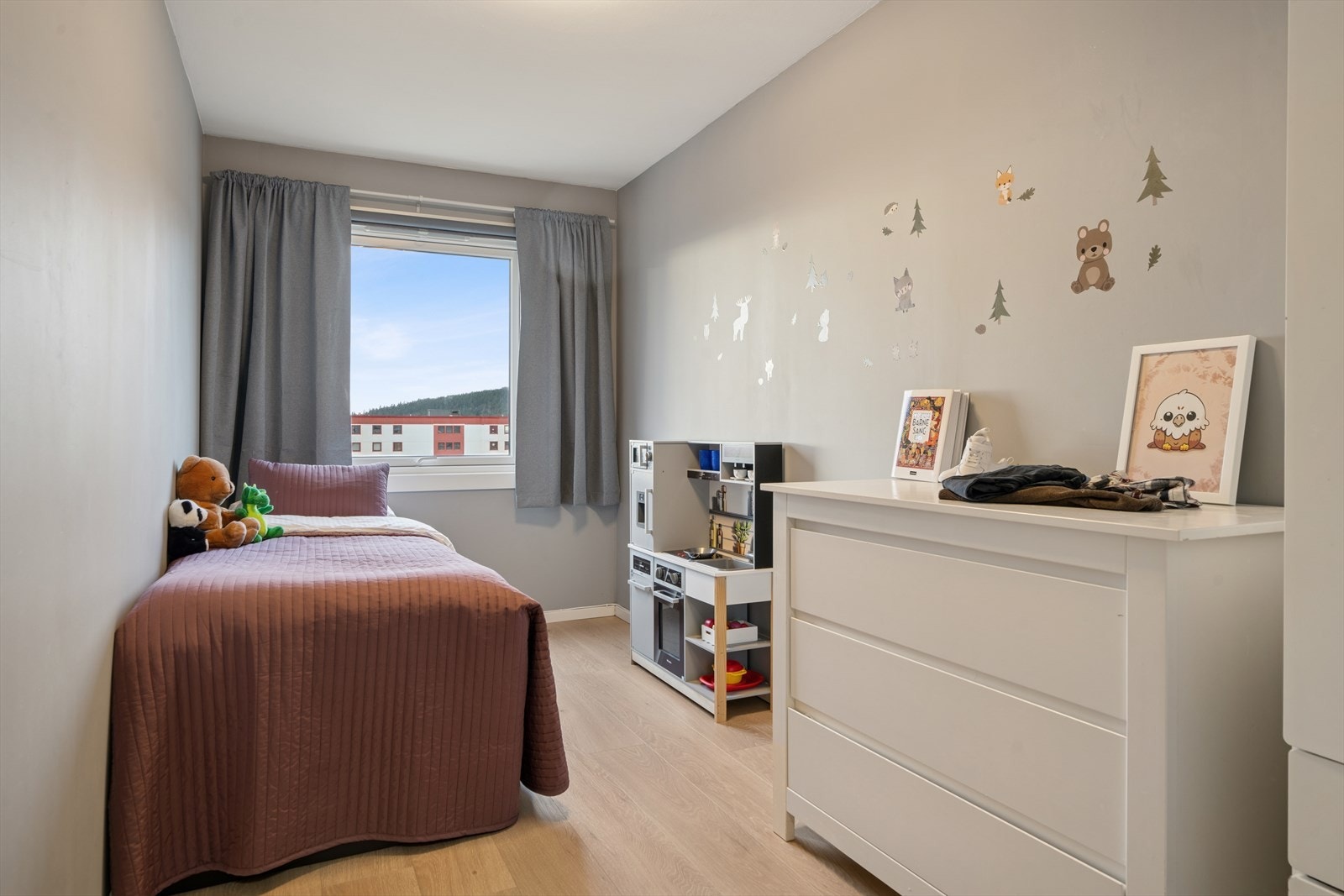 Soverom nr .2 egner seg utmerket som barnerom eller fleksibelt gjesterom. Galleribilde