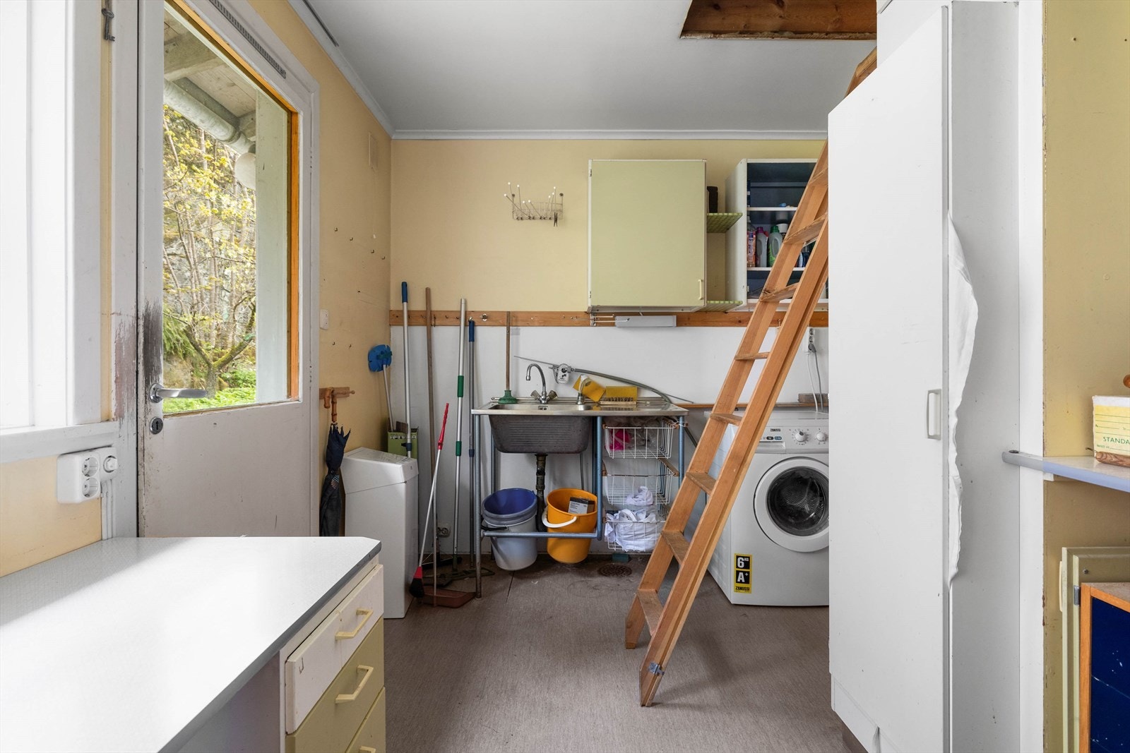 ... og eit praktisk vaskerom. Galleribilde