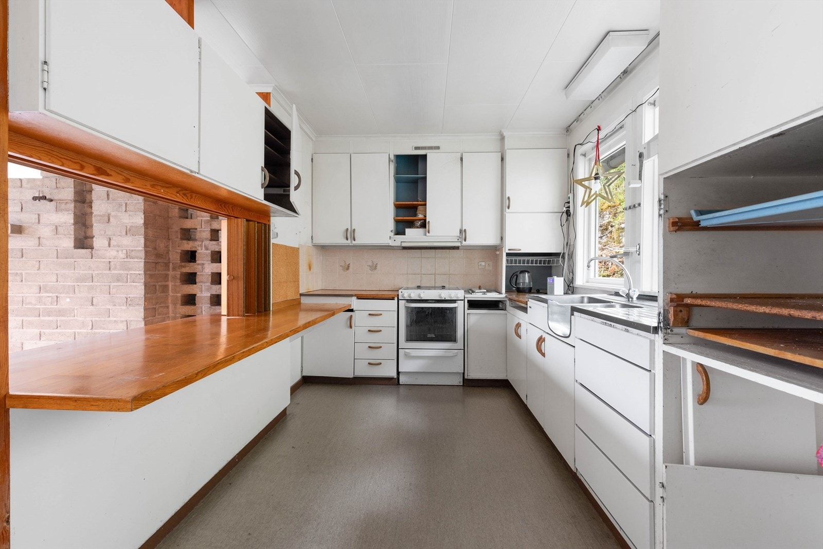 ... vegg med barløysing. Galleribilde