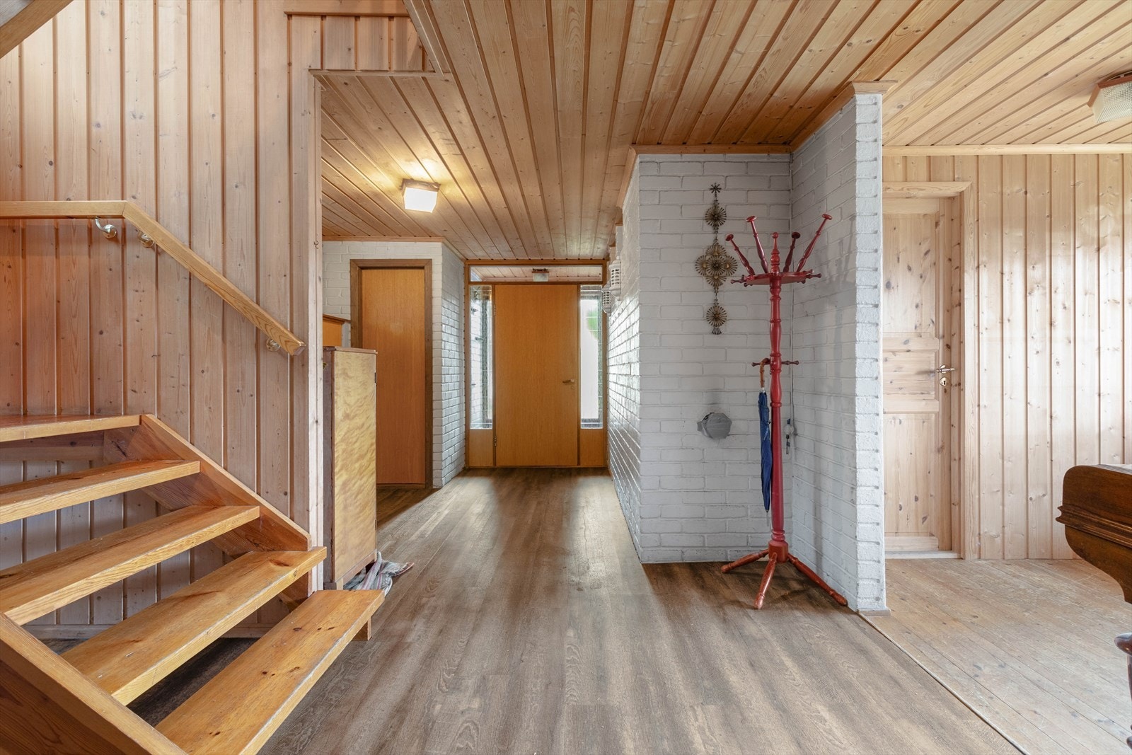 I U.etasjen finner ein entré... Galleribilde