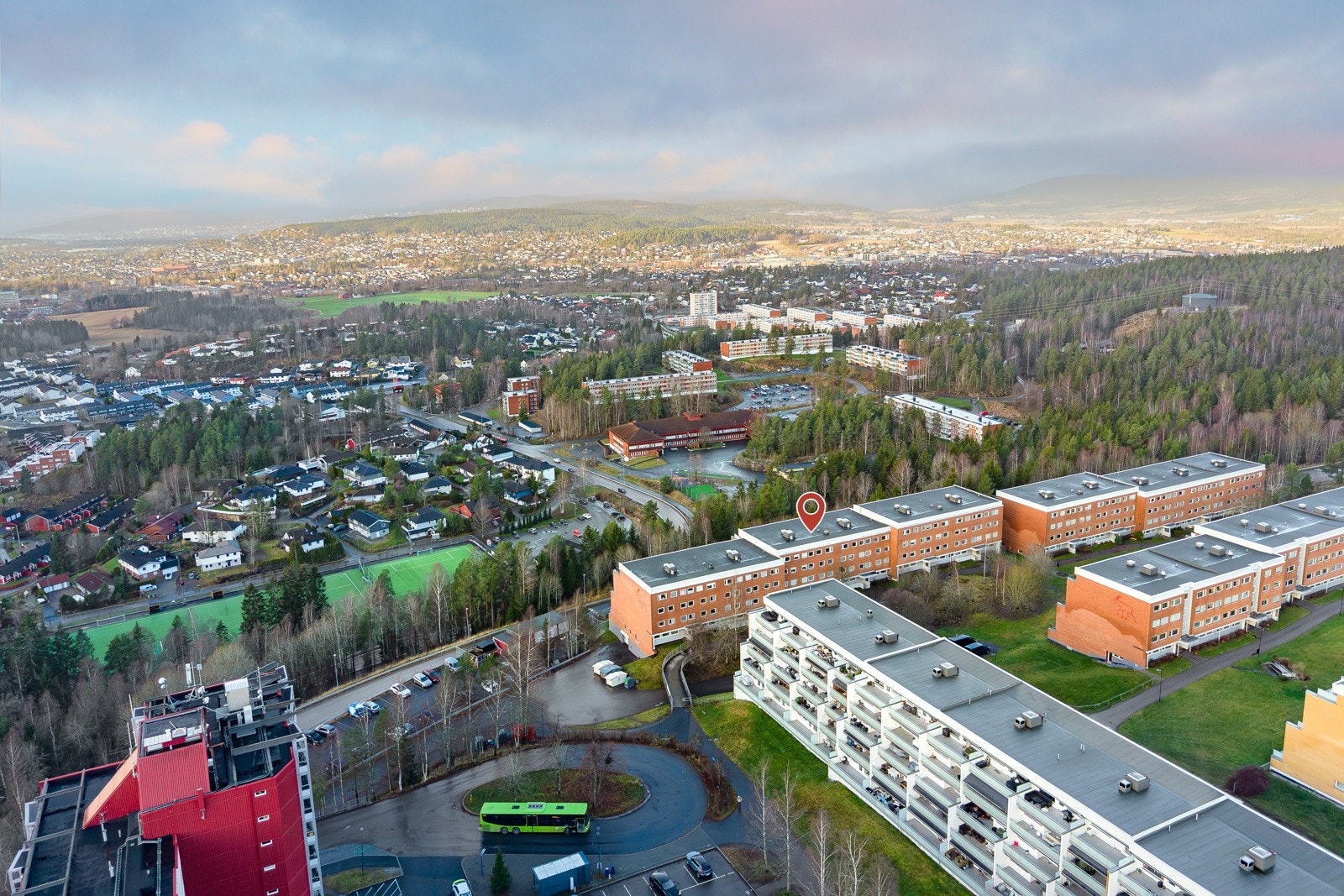 Dronebilde over nærområdet. Galleribilde