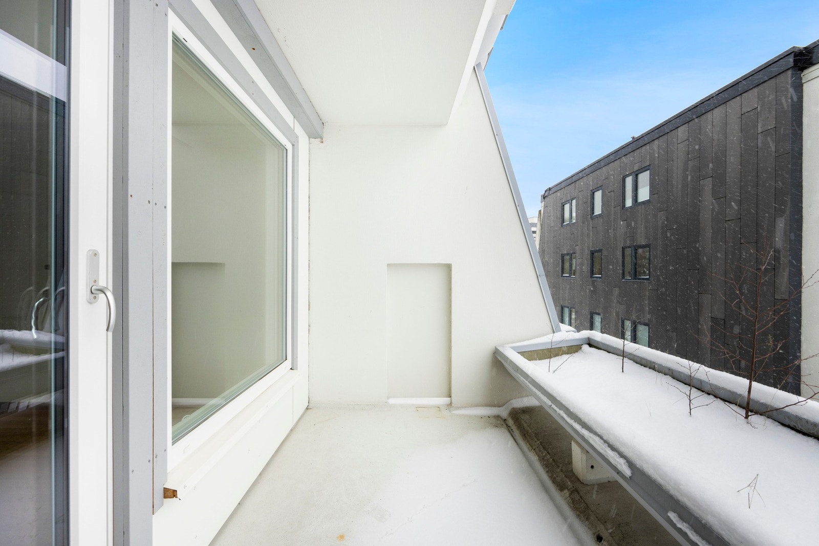 En sjarmerende plantekasse for hageentusiaster eller for deg som drømmer om din egen urtehage. Galleribilde