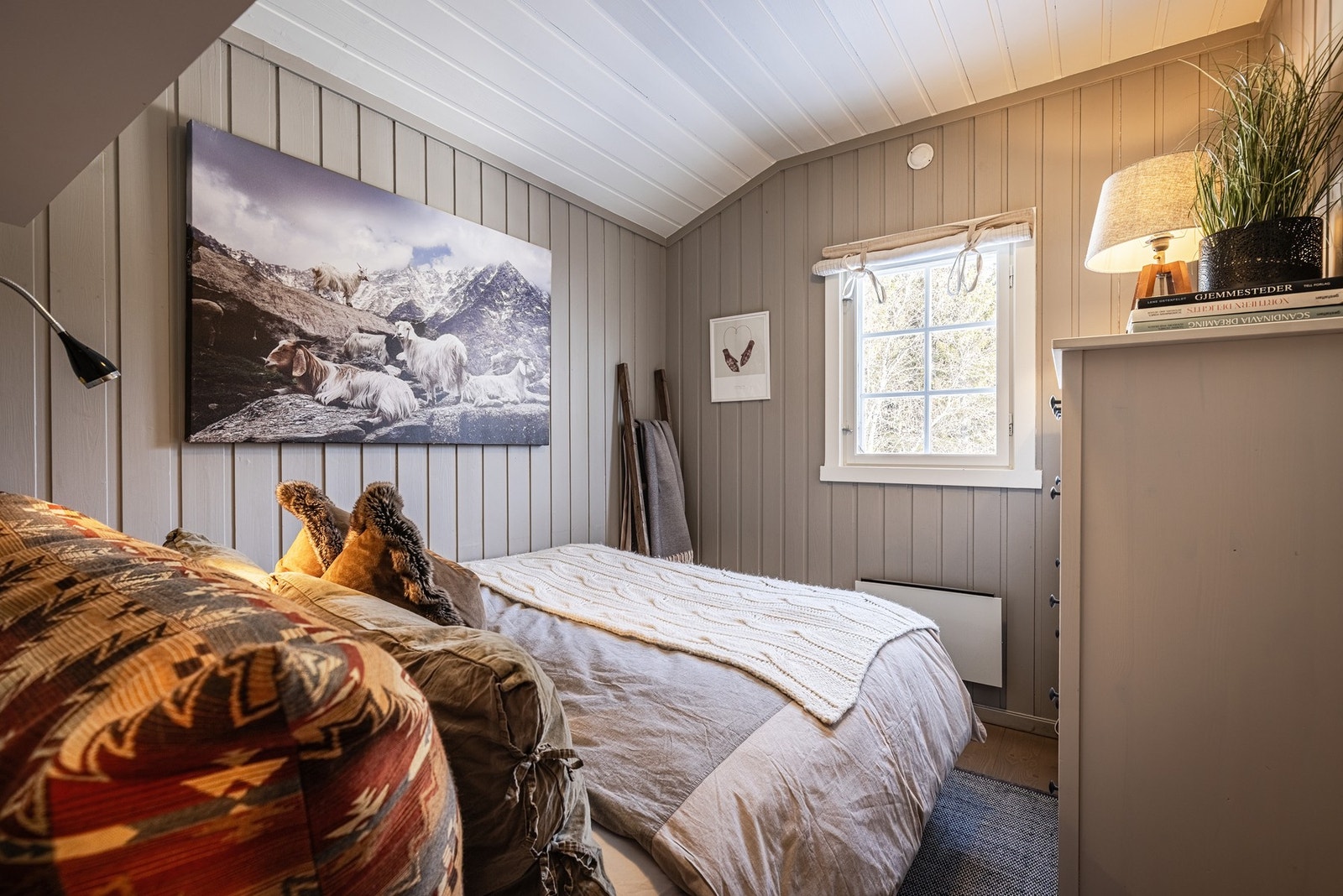 Soverom 1 med dobbelstseng. Galleribilde