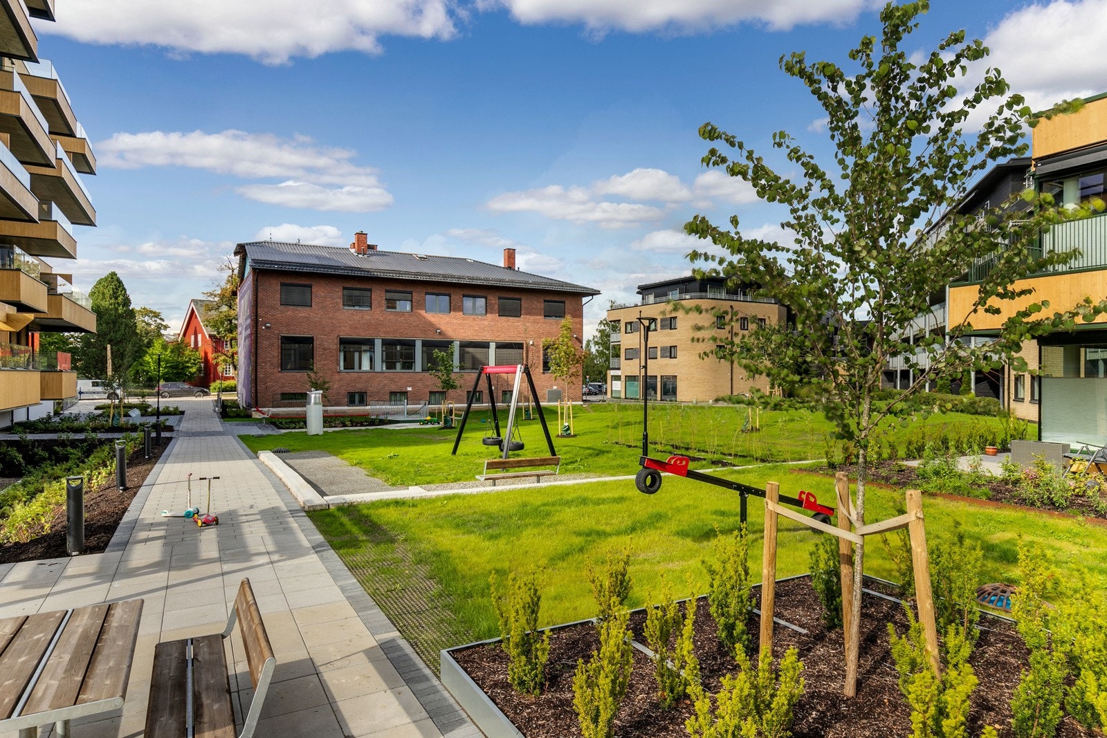 Felles eiet tomt i sameiet på 2 297,6 kvm. Galleribilde