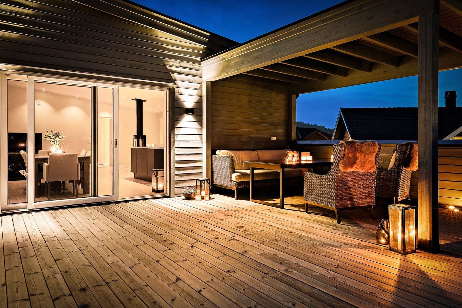 Meget tiltalende og nyere enebolig fra 2021 -Stor takterrasse Galleribilde