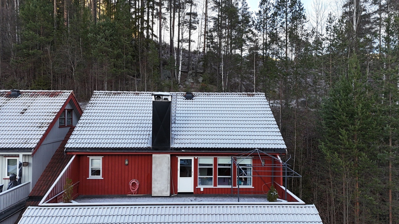 Leiligheten har en flott beliggenhet i 3.etasje med fin utsikt og gode solforhold. Galleribilde