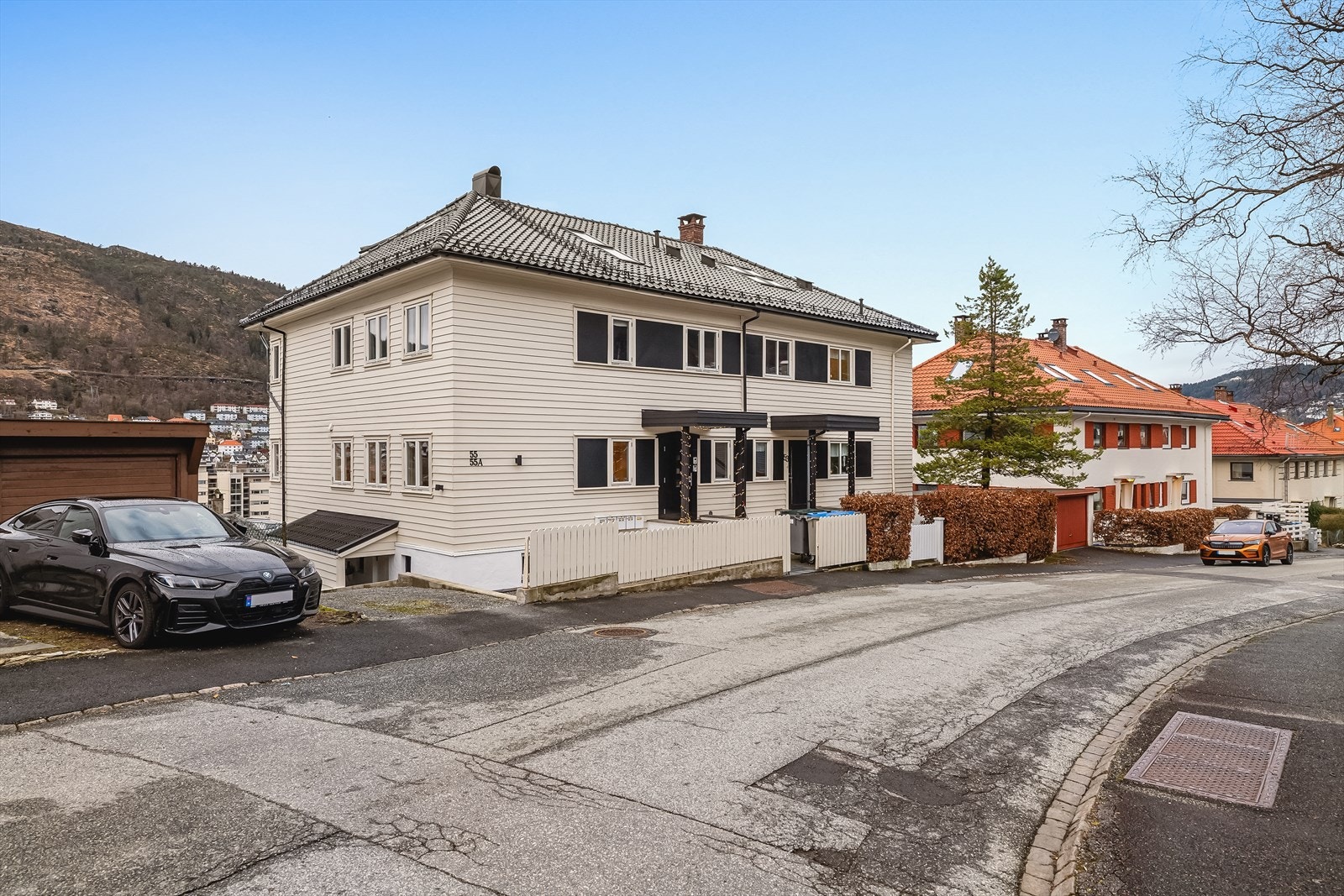 Sameiet disponerer en parkeringsplass. Galleribilde