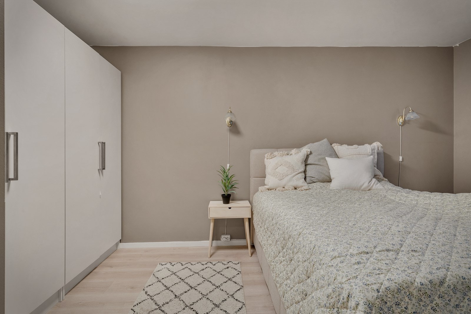 - Romslig hovedsoverom på 12 m² - Galleribilde