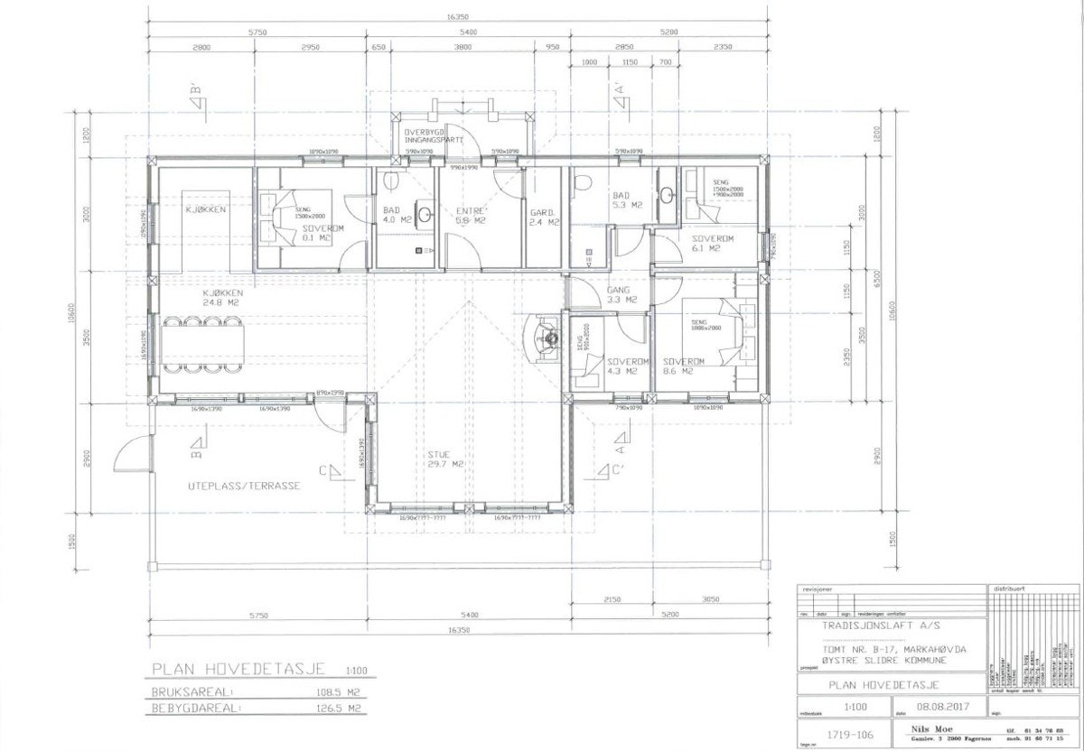 Plantegning av foreslått hytte fra Tradisjonslaft AS på tomten - kun illustrasjon. Ta kontakt for å planlegge din drømmehytte Galleribilde
