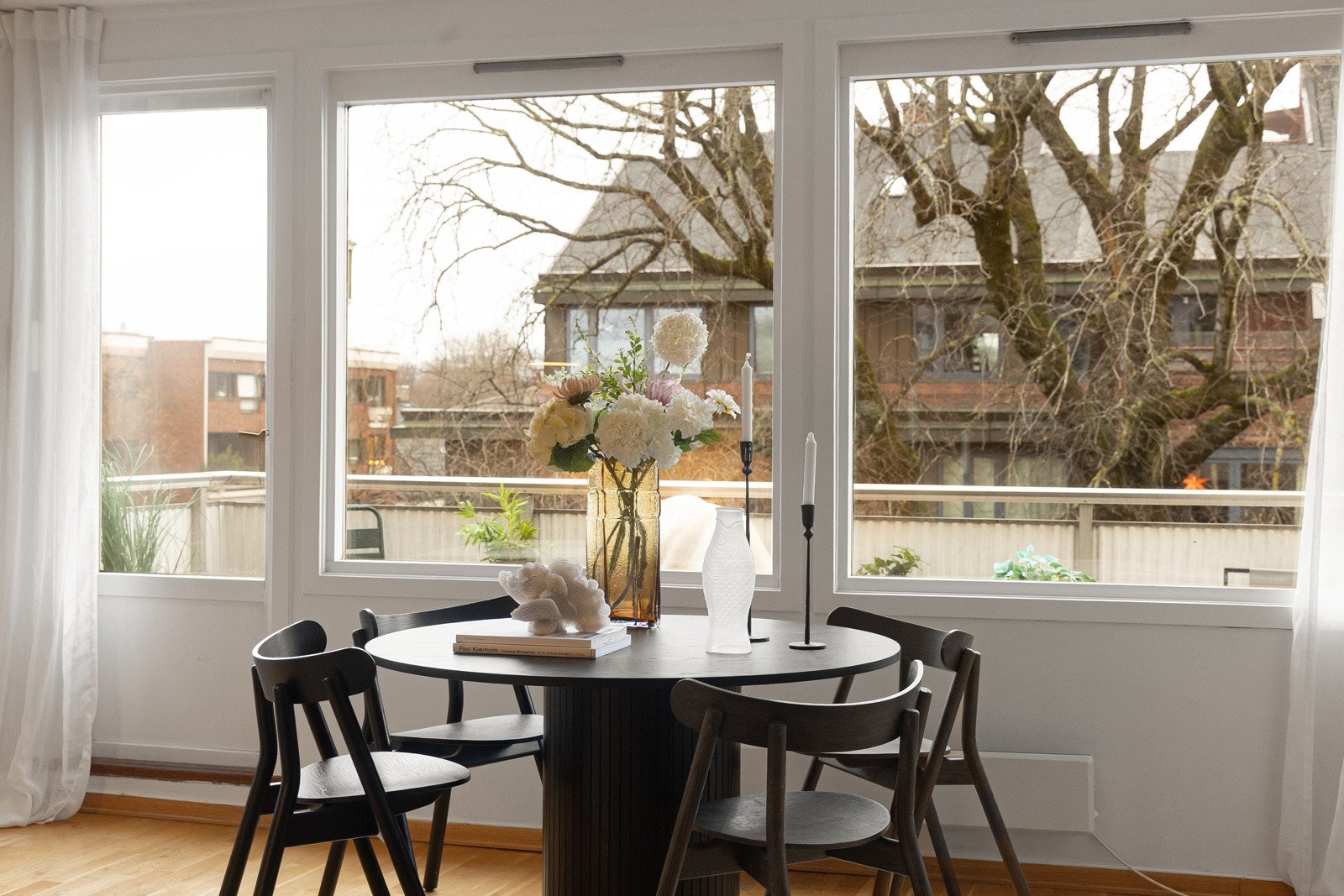 God plass til spisebord. Galleribilde