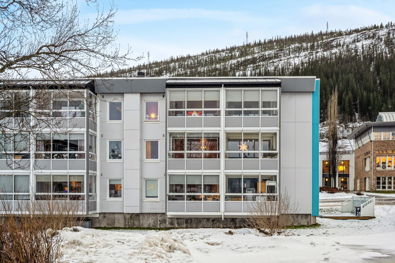 Langneset 26A er en 2-roms andelsleilighet i et bygg fra år 1964. Galleribilde