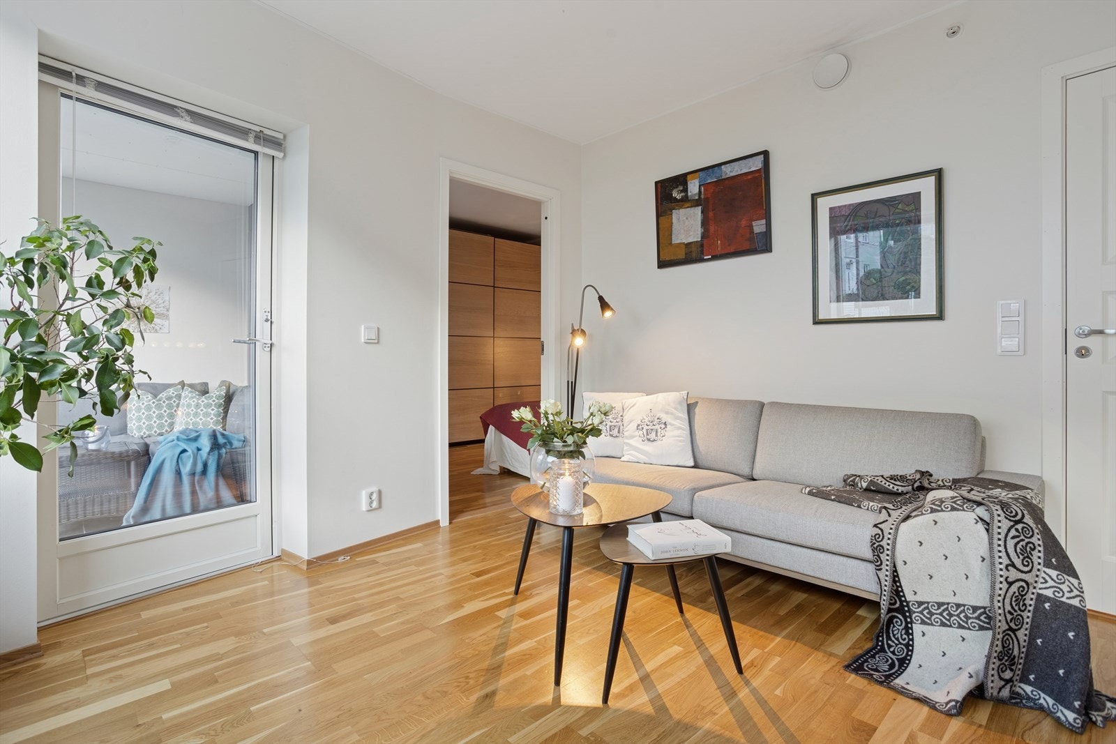 Videre er det inngang til soverom. Galleribilde