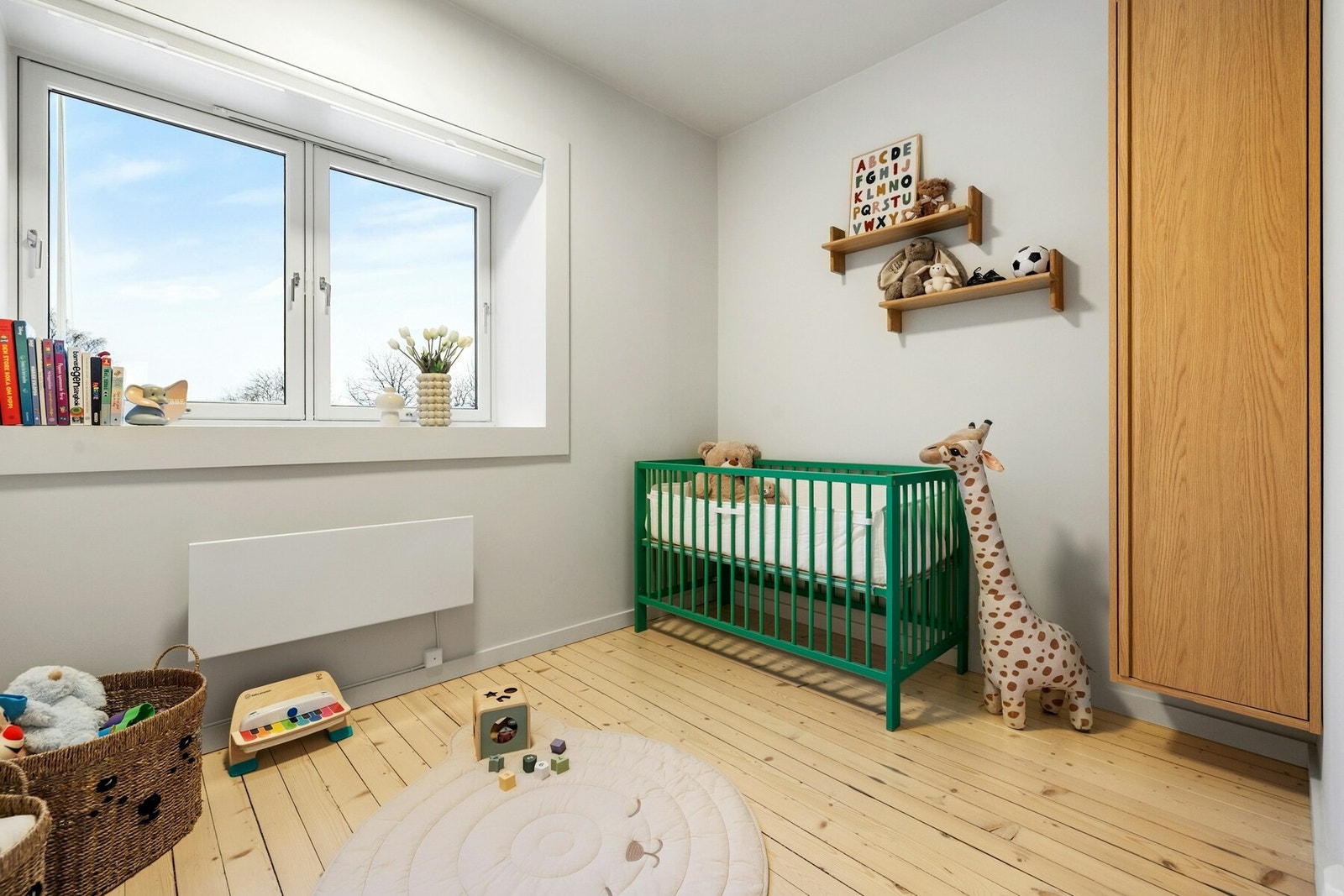 Soverom II har plass til seng Galleribilde