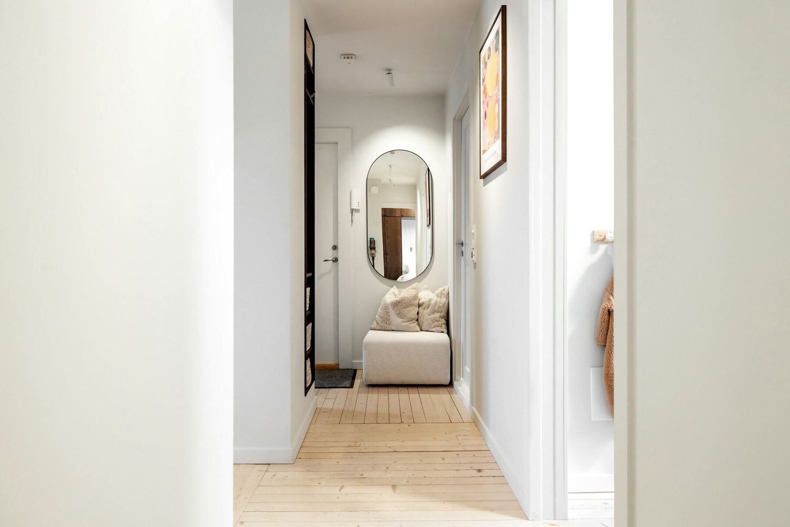 Takhøyde ca. 2,54 meter Galleribilde