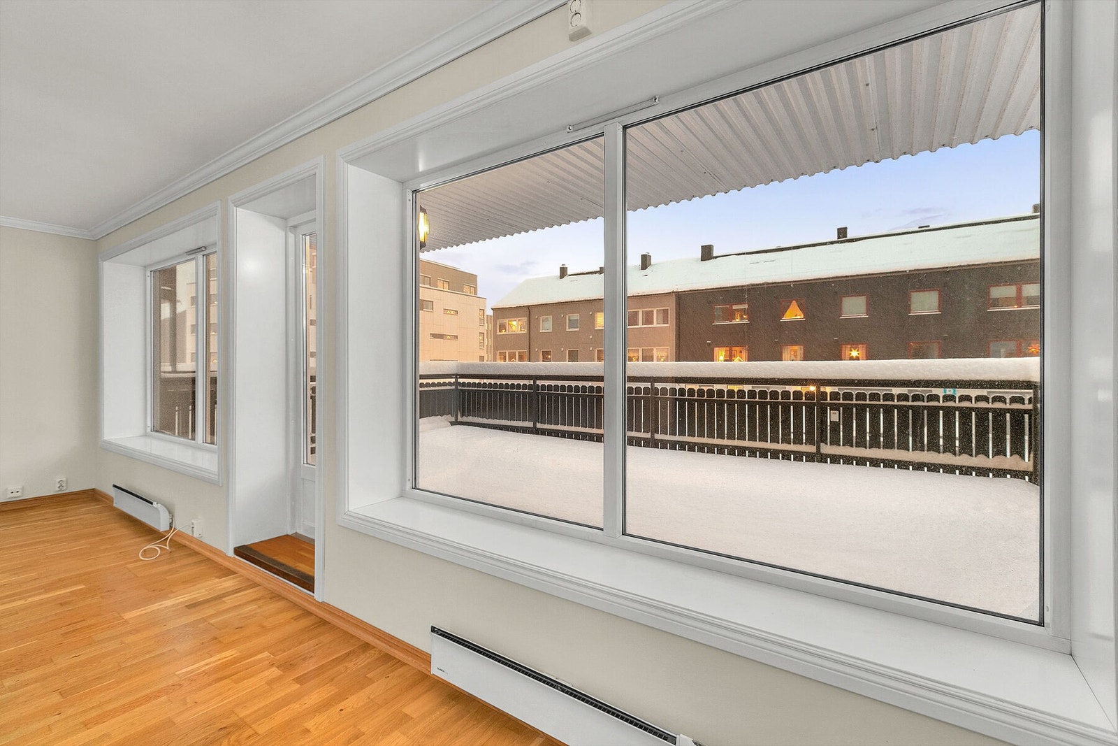 Utgang fra stue til terrasse Galleribilde