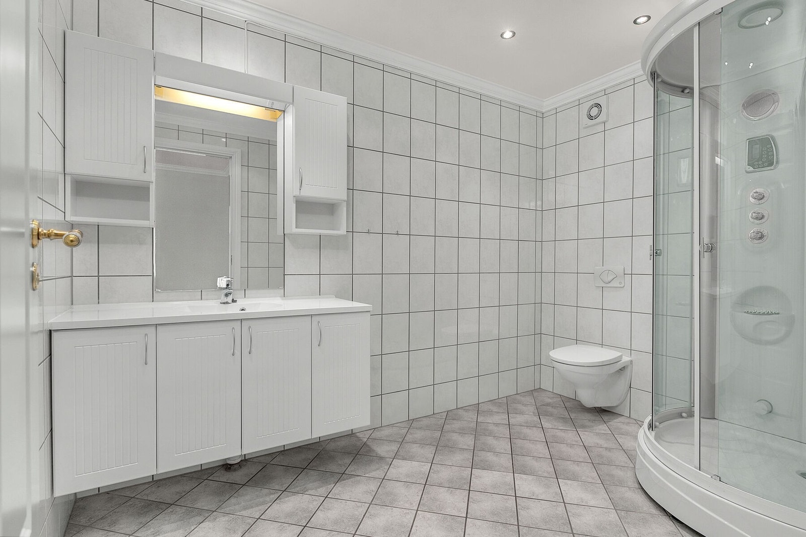 Romslig bad Galleribilde