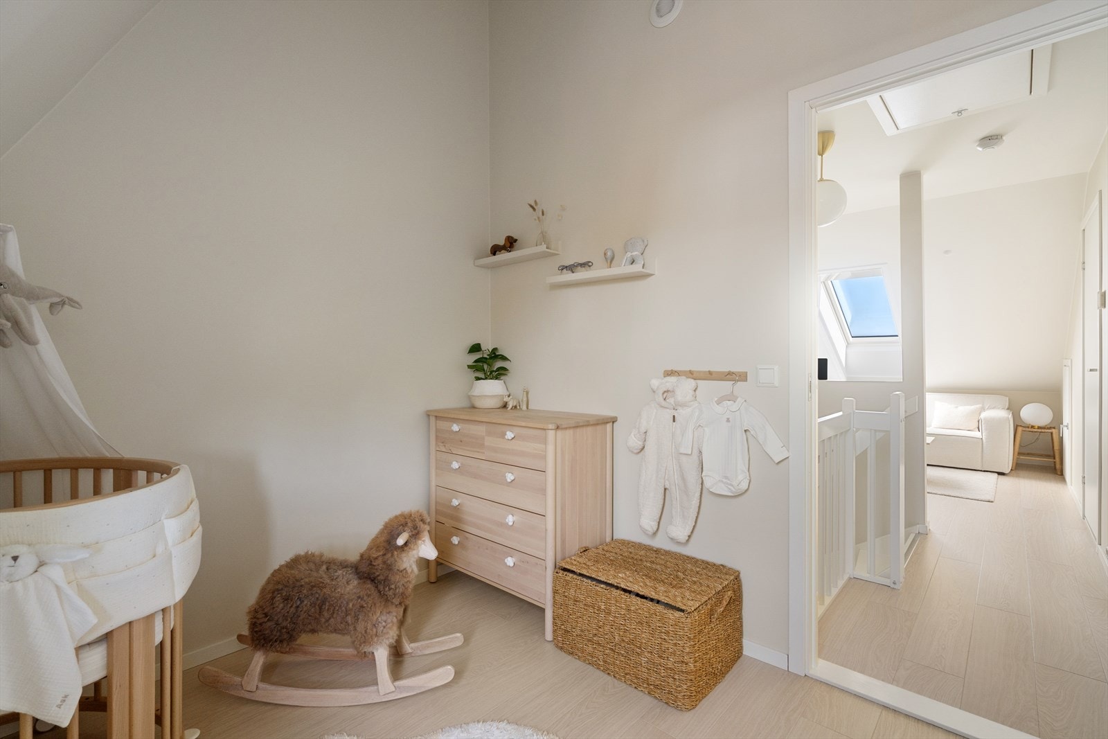 Også dette rommet har god takhøyde. Galleribilde