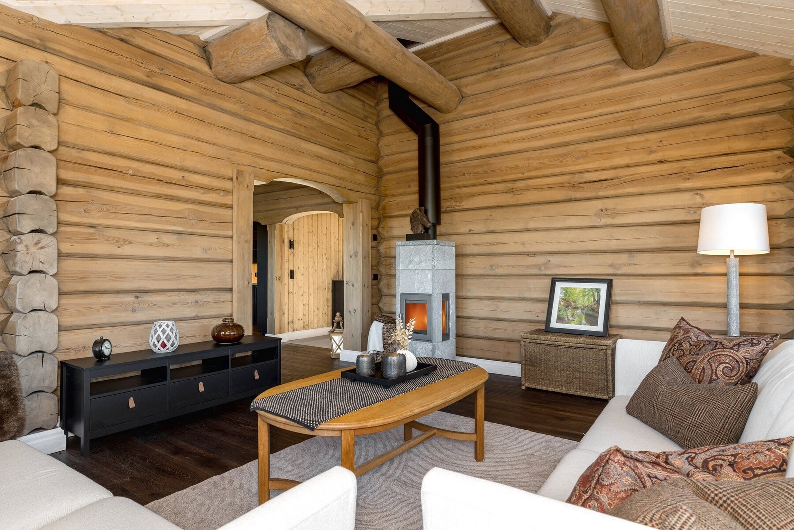 Fin peis som varmer godt og skaper en lun atmosfære. Galleribilde