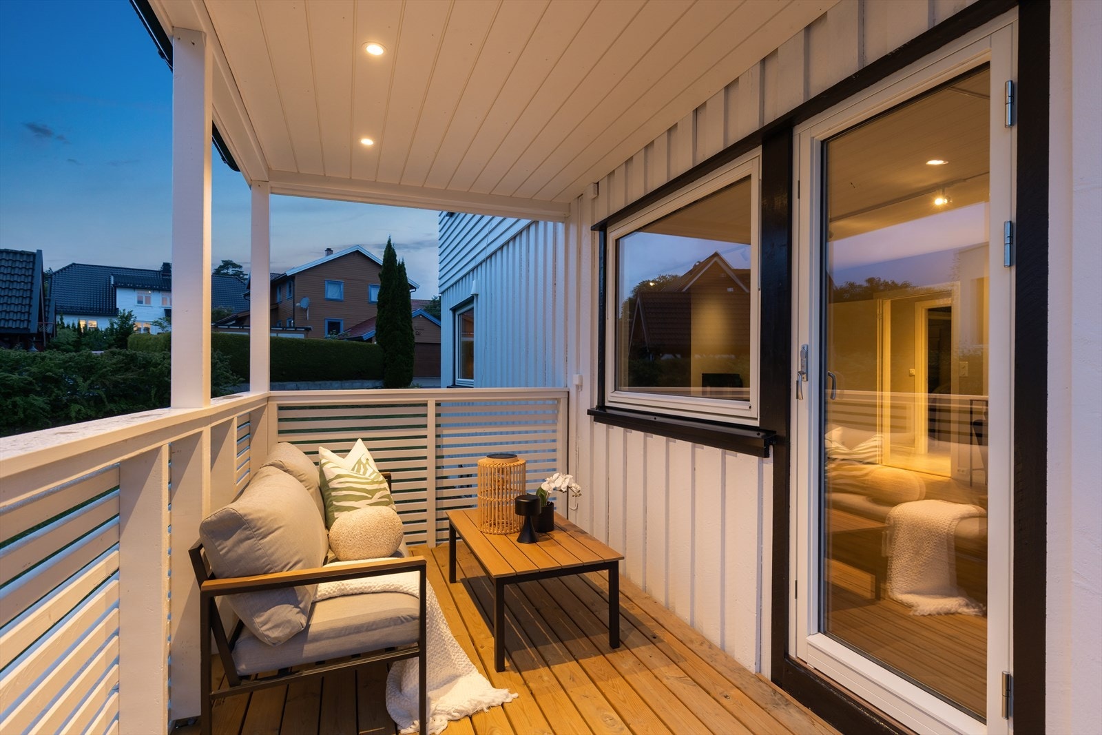 Balkong fra 1 etg. Galleribilde