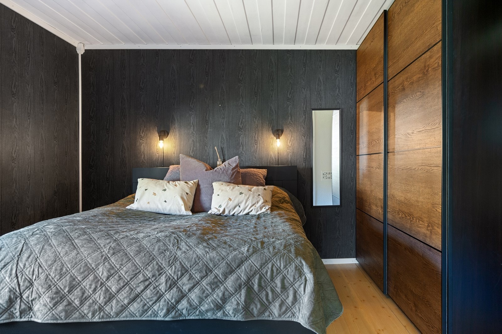 Her er det rolig atmosfære og gode lysforhold - et behagelig sted å trekke seg tilbake. Galleribilde