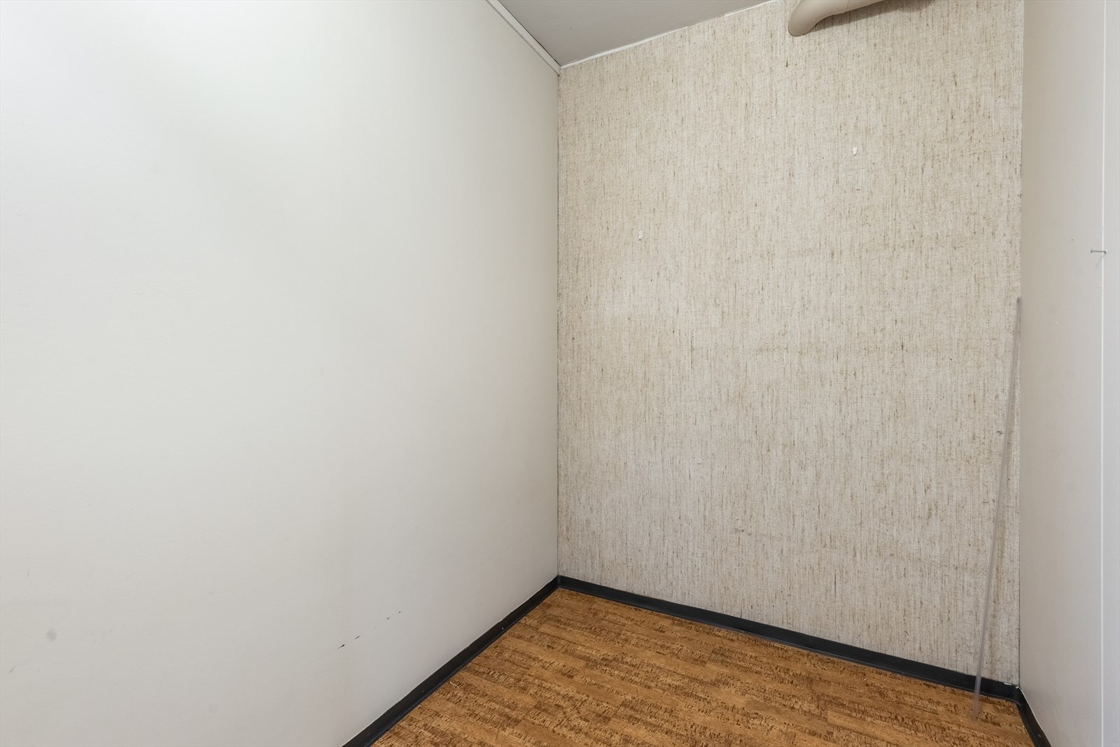 Romslig bod inne i leiligheten Galleribilde