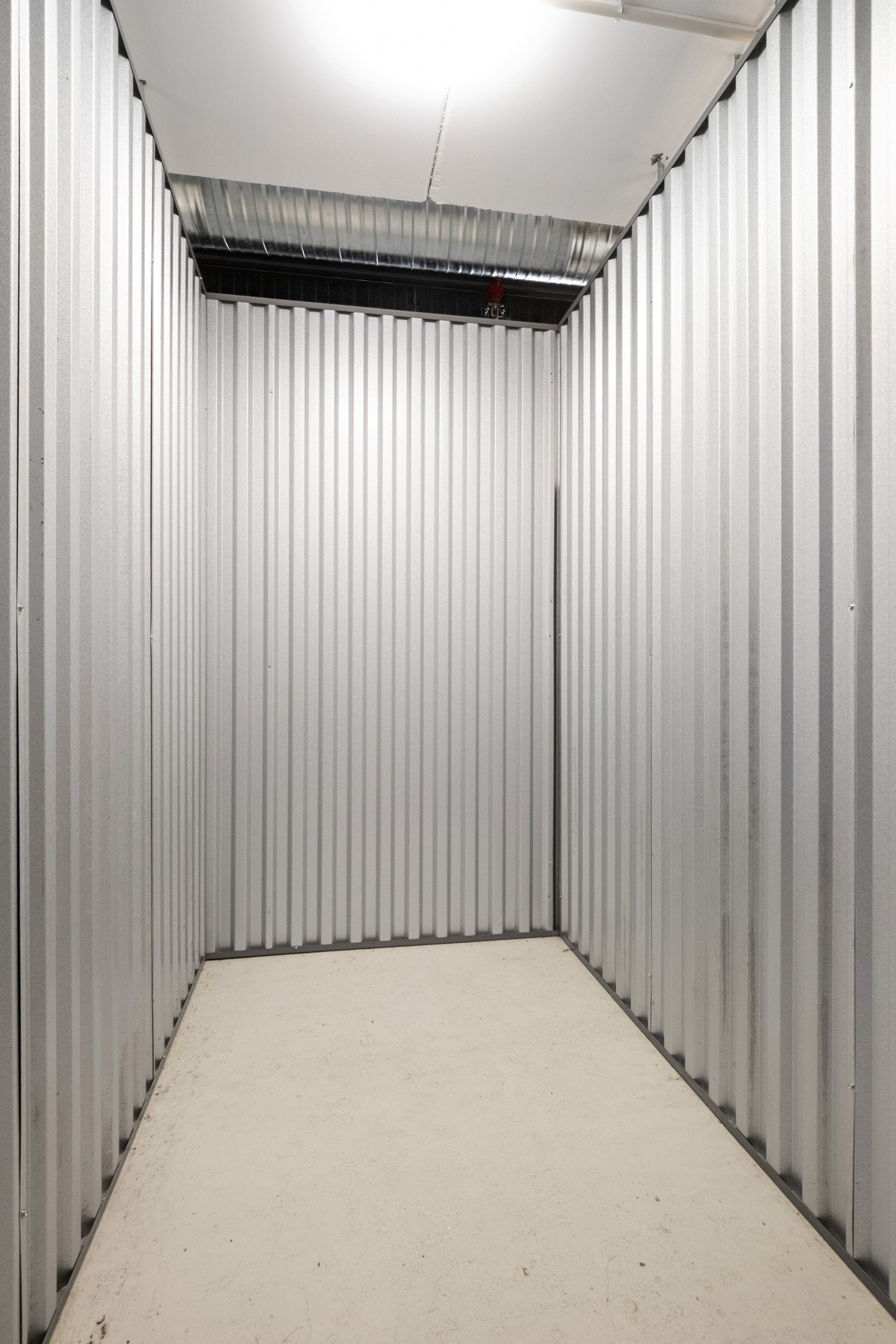 Ekstra lagringsplass i en kjellerbod på 2,6 kvm Galleribilde