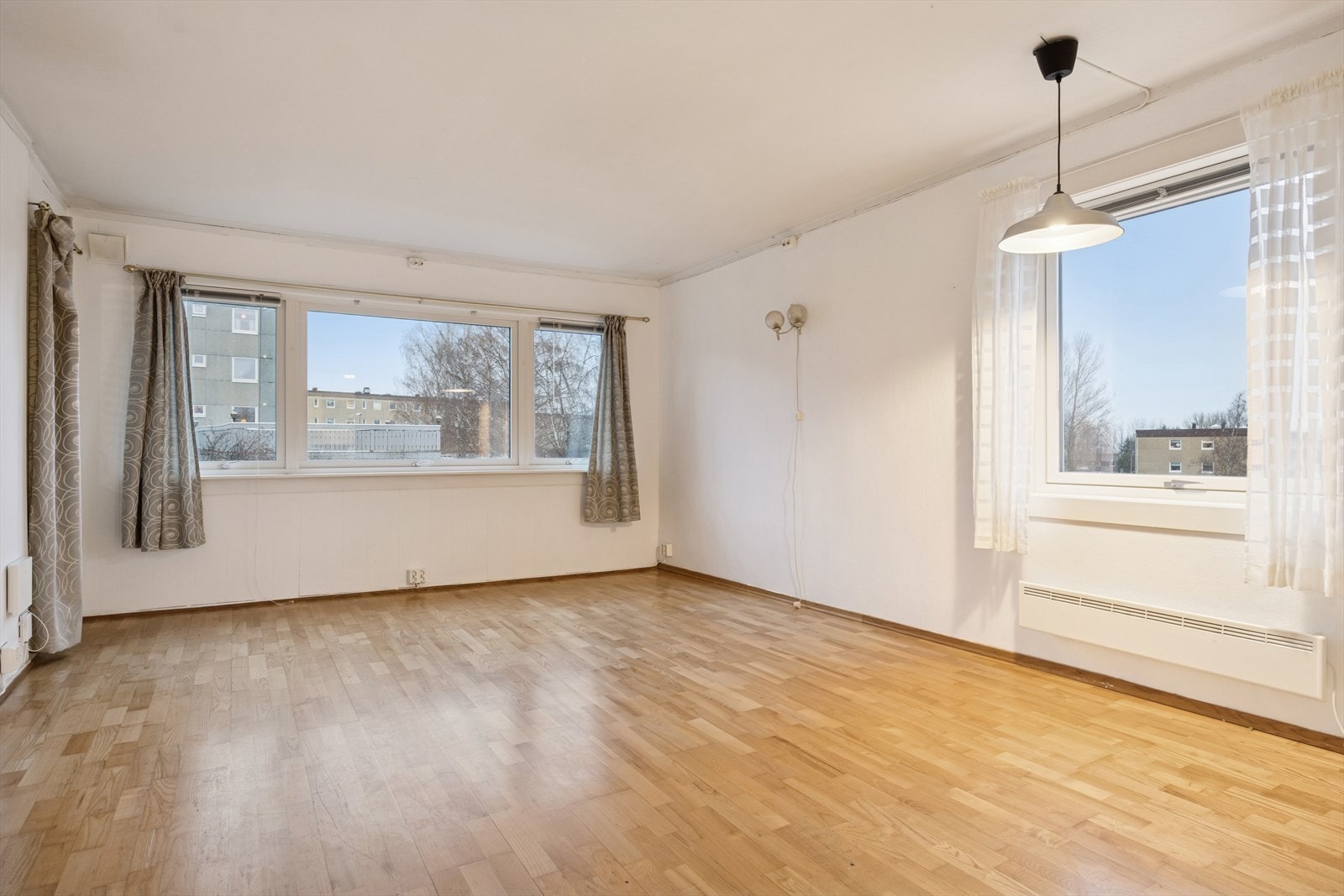 Stuen måler 22,7 kvm og har en planløsning som gjør det lett å møblere. Galleribilde