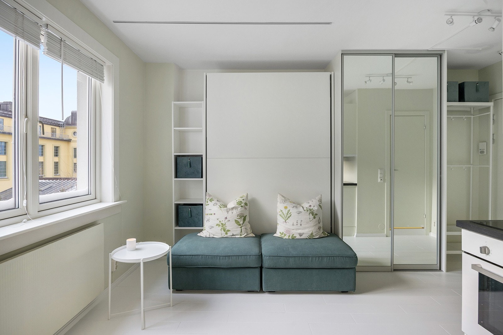 God plass til seng/sofa og spisebord. Galleribilde