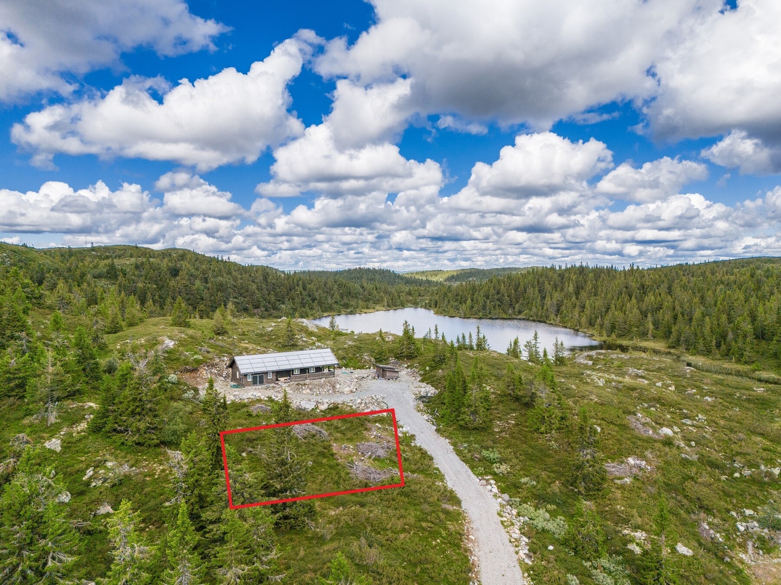 Tomtegenser er ca. - se kart for detaljer Galleribilde