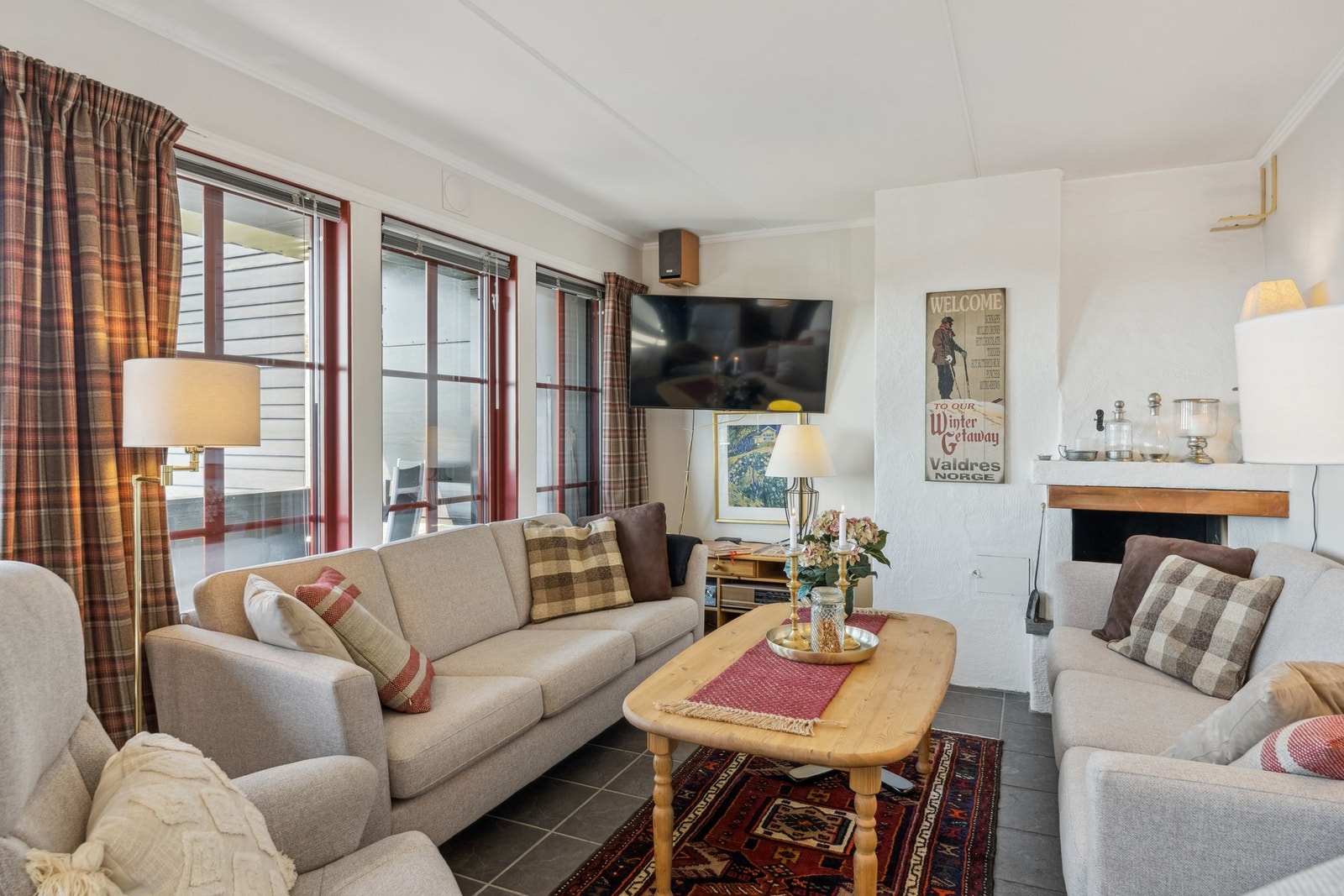 Velkommen til Bygdinvegen 3818E, en eiendom presentert av Eie Fjellmegleren! Foto: EFKT (Tor Solberg) Galleribilde