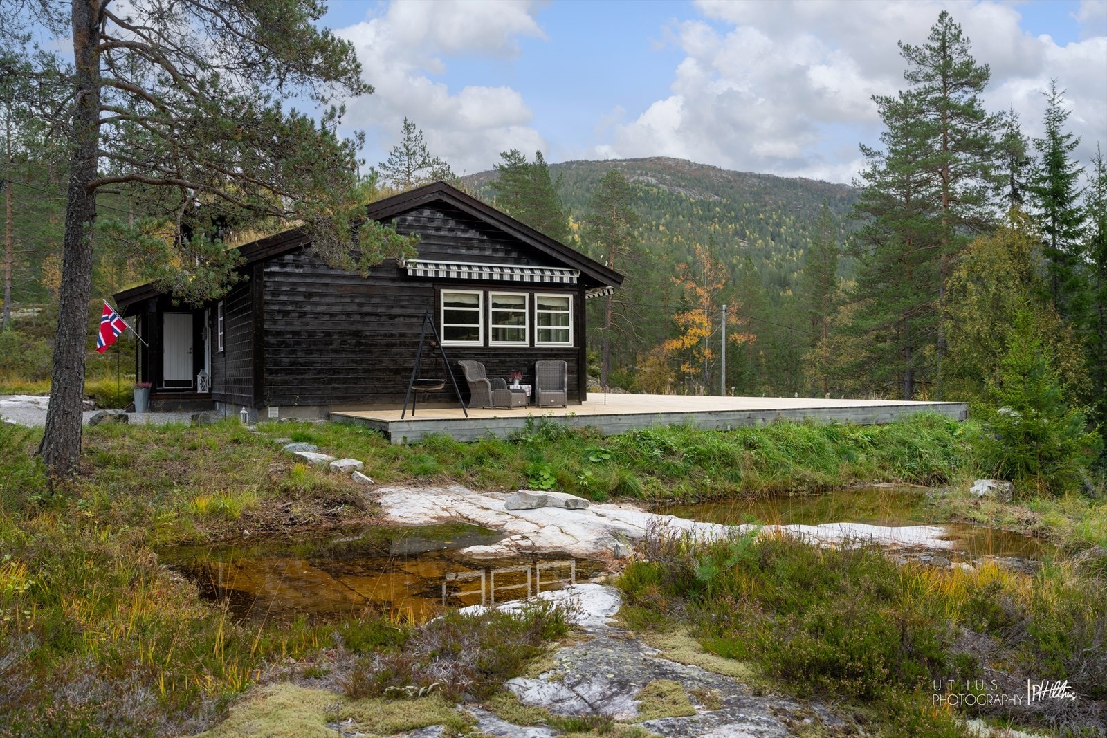 Romslig og familievennlig hytte to stuer Galleribilde