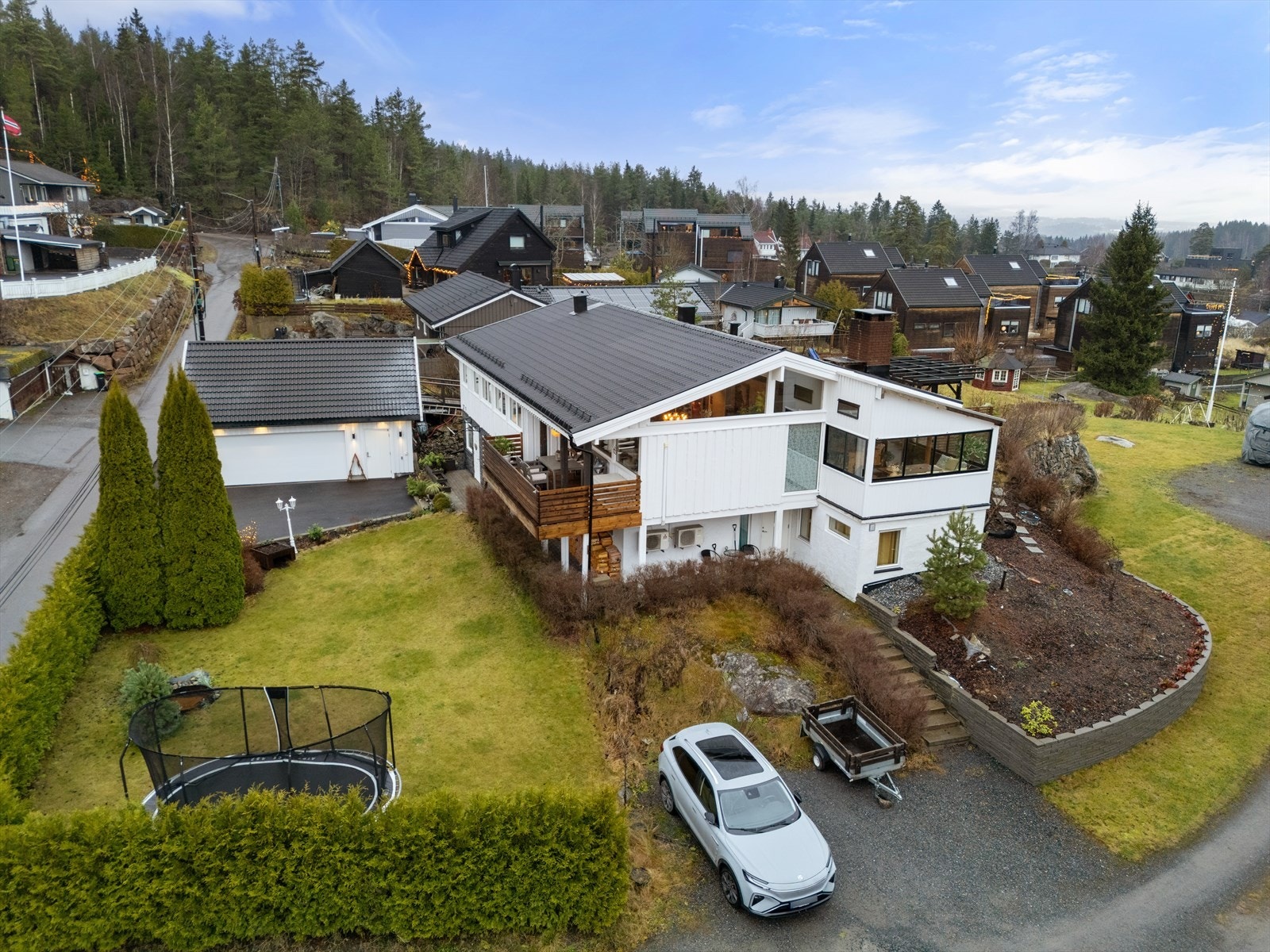 Herfra er det kort vei til skoler, barnehager og et rikt utvalg av fritidsaktiviteter. Galleribilde