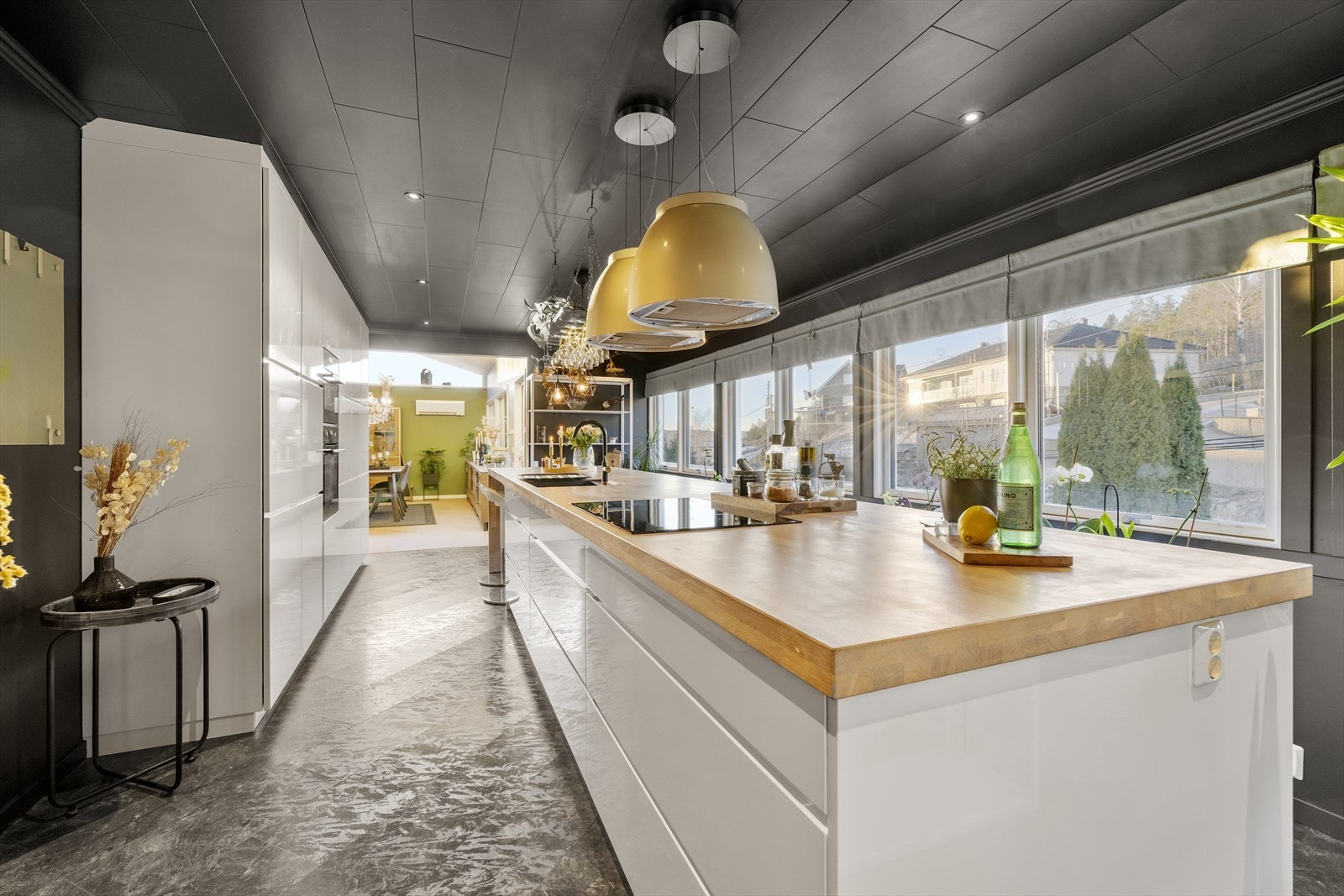 Her er det gulvvarme for ekstra komfort, og et vannstoppsystem for økt sikkerhet. Galleribilde