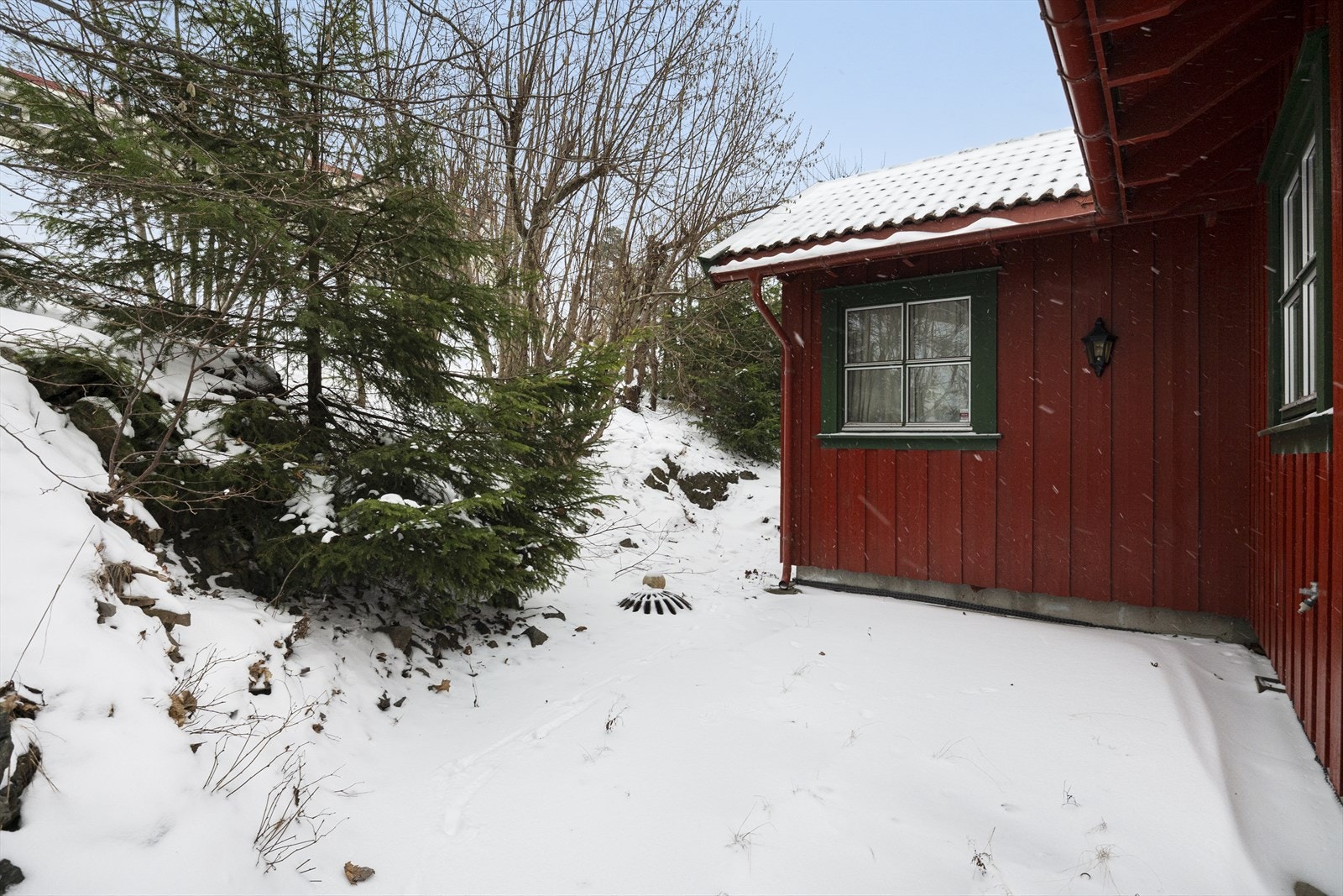 Her bor du grønt og frodig i et rolig nabolag, med flere fredfulle soner. Eldorado for både små og store Galleribilde