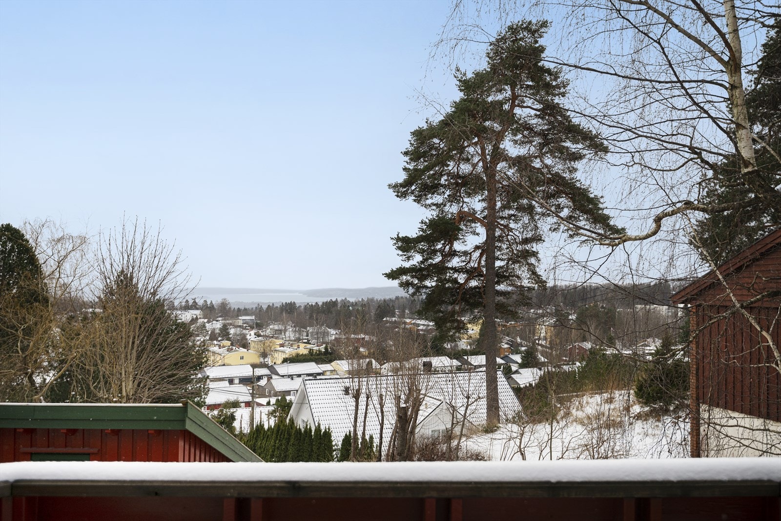 Høyt og fritt med flott utsikt og gode solforhold Galleribilde