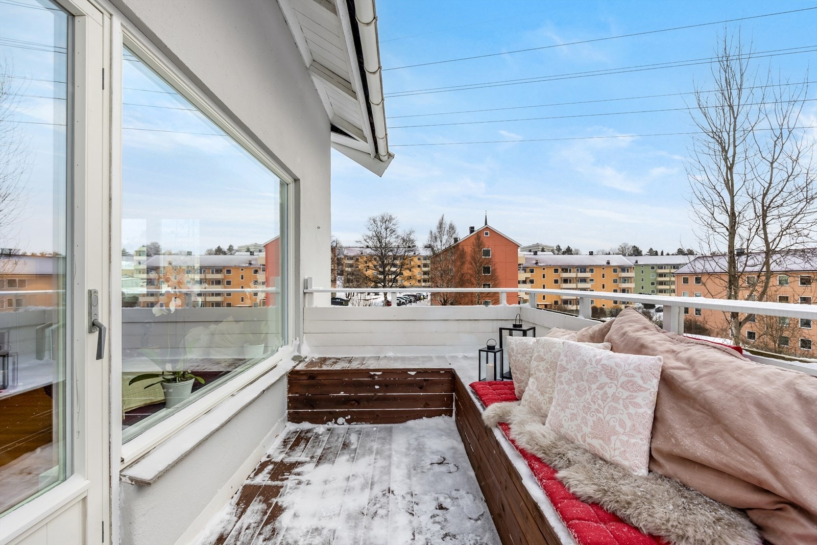 Her kan du enkelt skape din egne koselig uteoase med utemøbler, beplantninger og gassgrill. Galleribilde