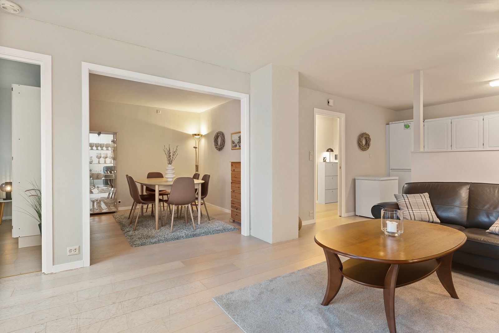 Fin og romslig stue. Galleribilde