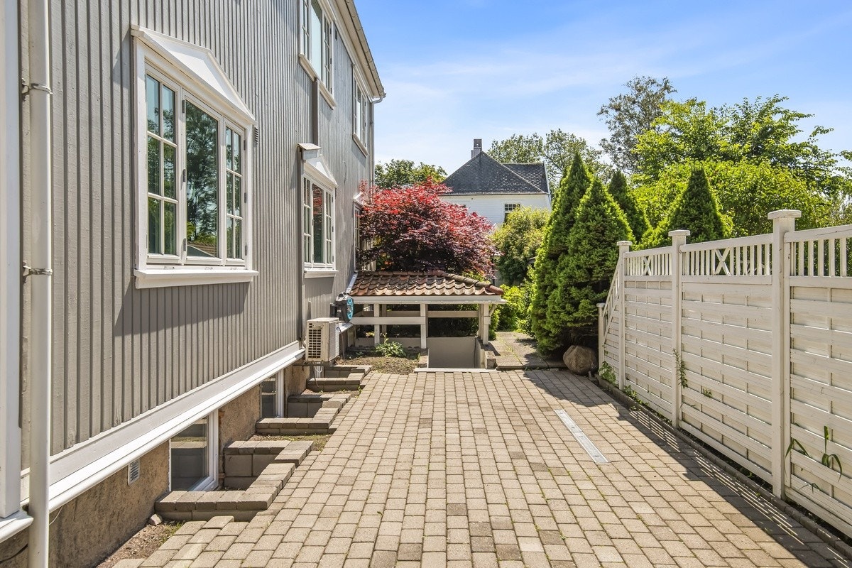 Egen inngang Galleribilde