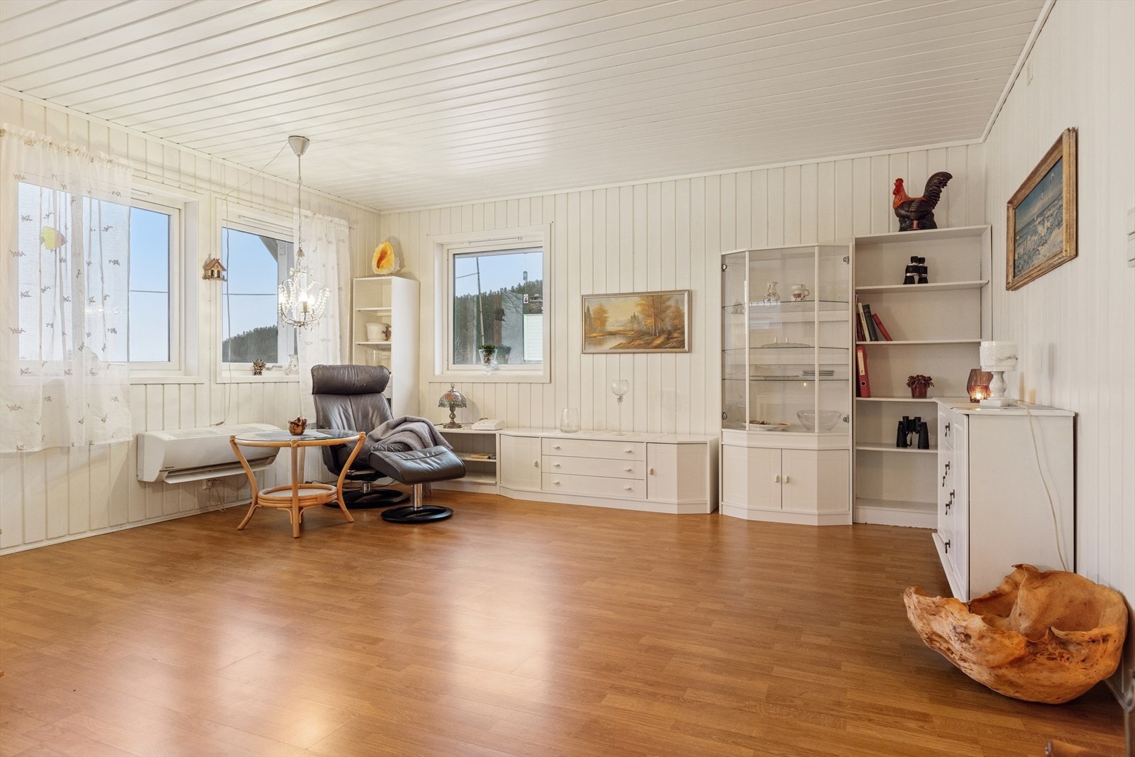 Her er det også montert varmepumpe som gir ekstra god varme i vinterhalvåret Galleribilde